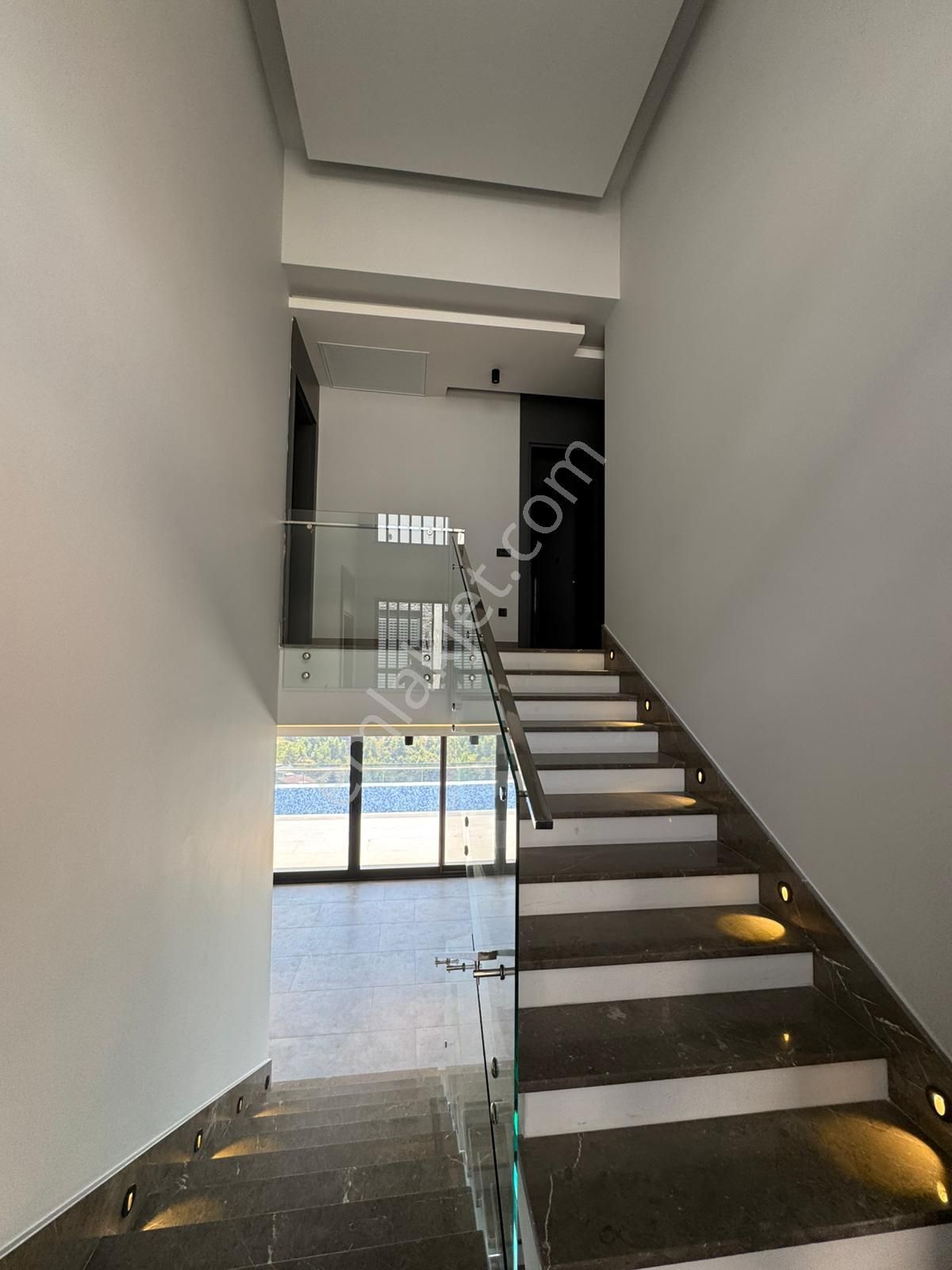 Alanya Bektaş Trıplex Müstakil Site İçi Eşyalı Kiralık Villa - Görsel 7