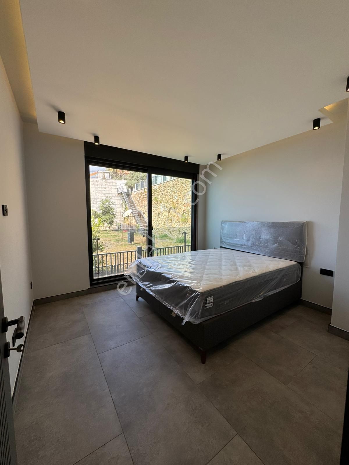 Alanya Bektaş Trıplex Müstakil Site İçi Eşyalı Kiralık Villa - Görsel 13