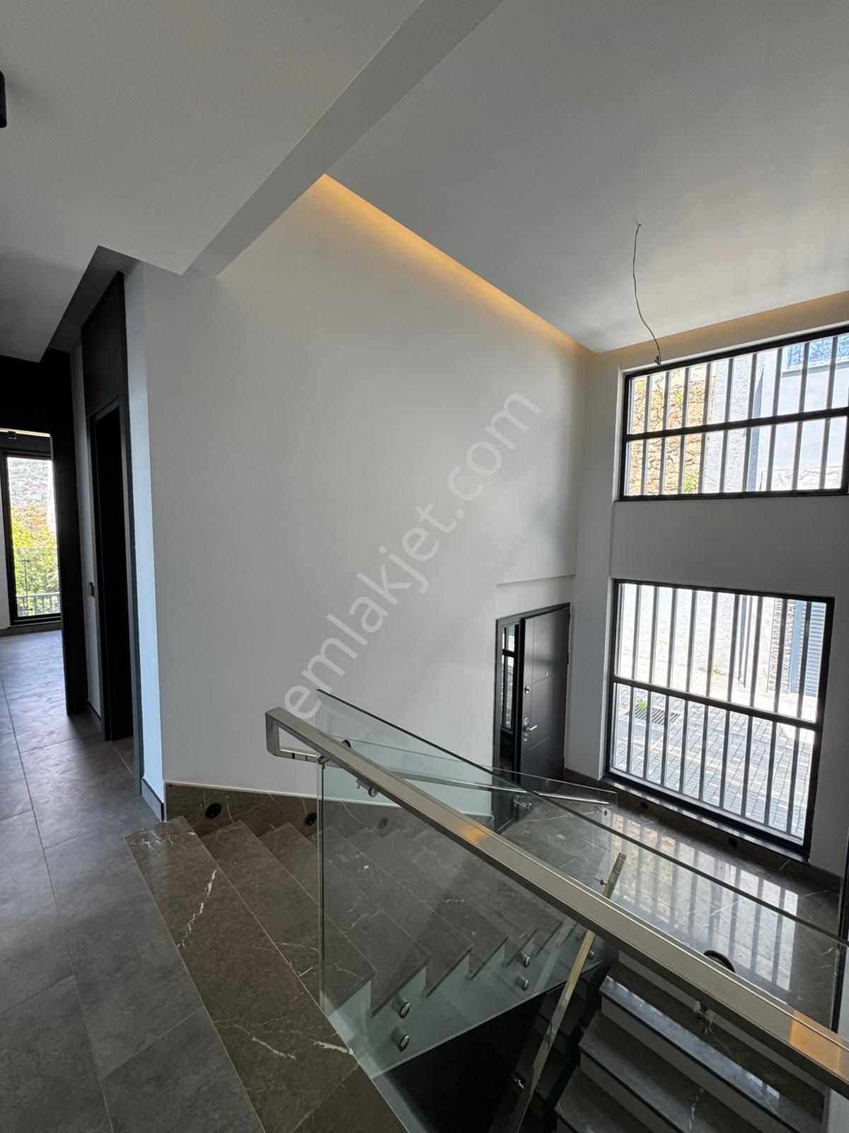 Alanya Bektaş Trıplex Müstakil Site İçi Eşyalı Kiralık Villa - Görsel 10