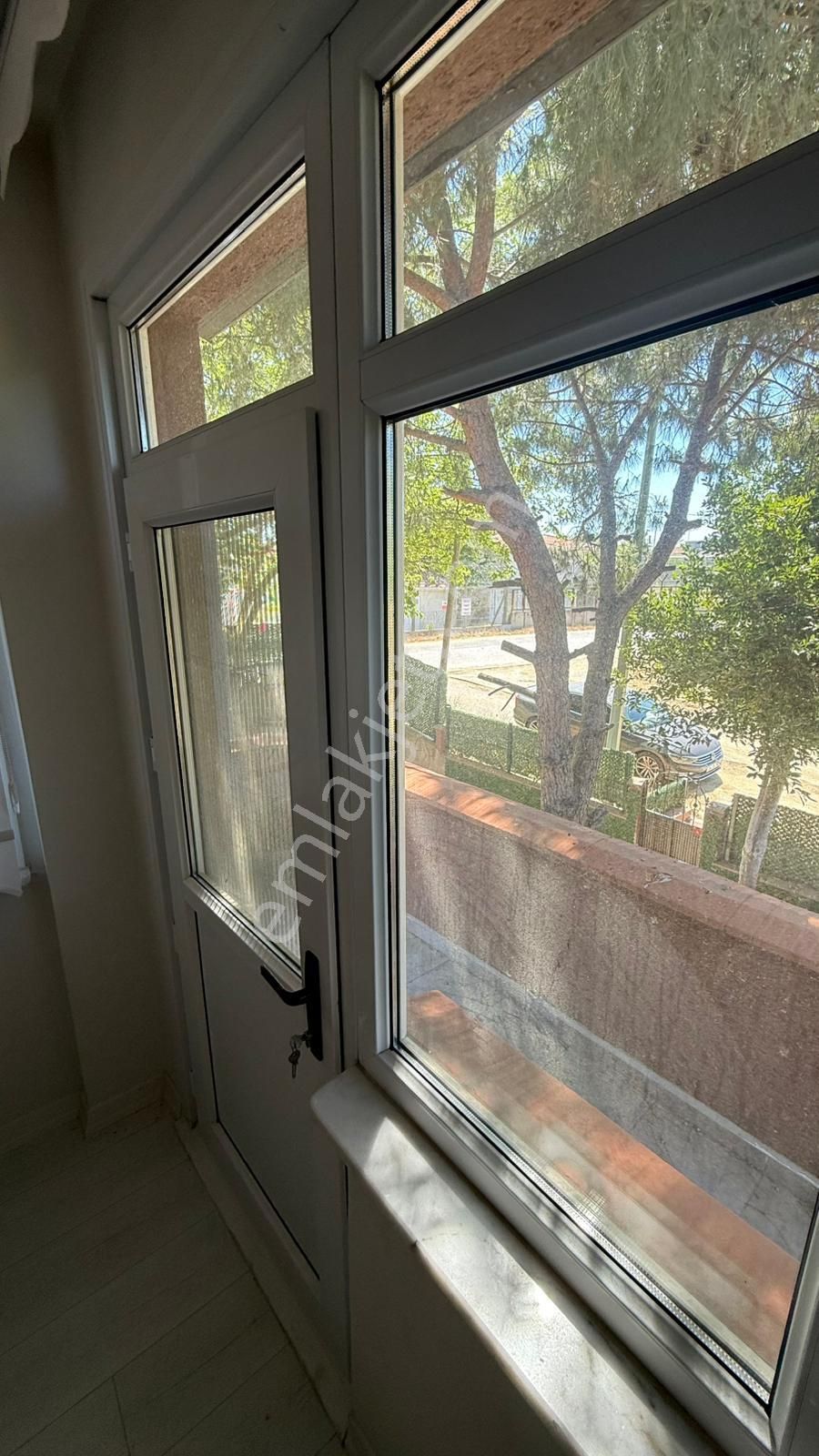 Haydar Emlaktan Kamaraderede 700 M2 İçinde Müstakil Köşe Villa - Görsel 25