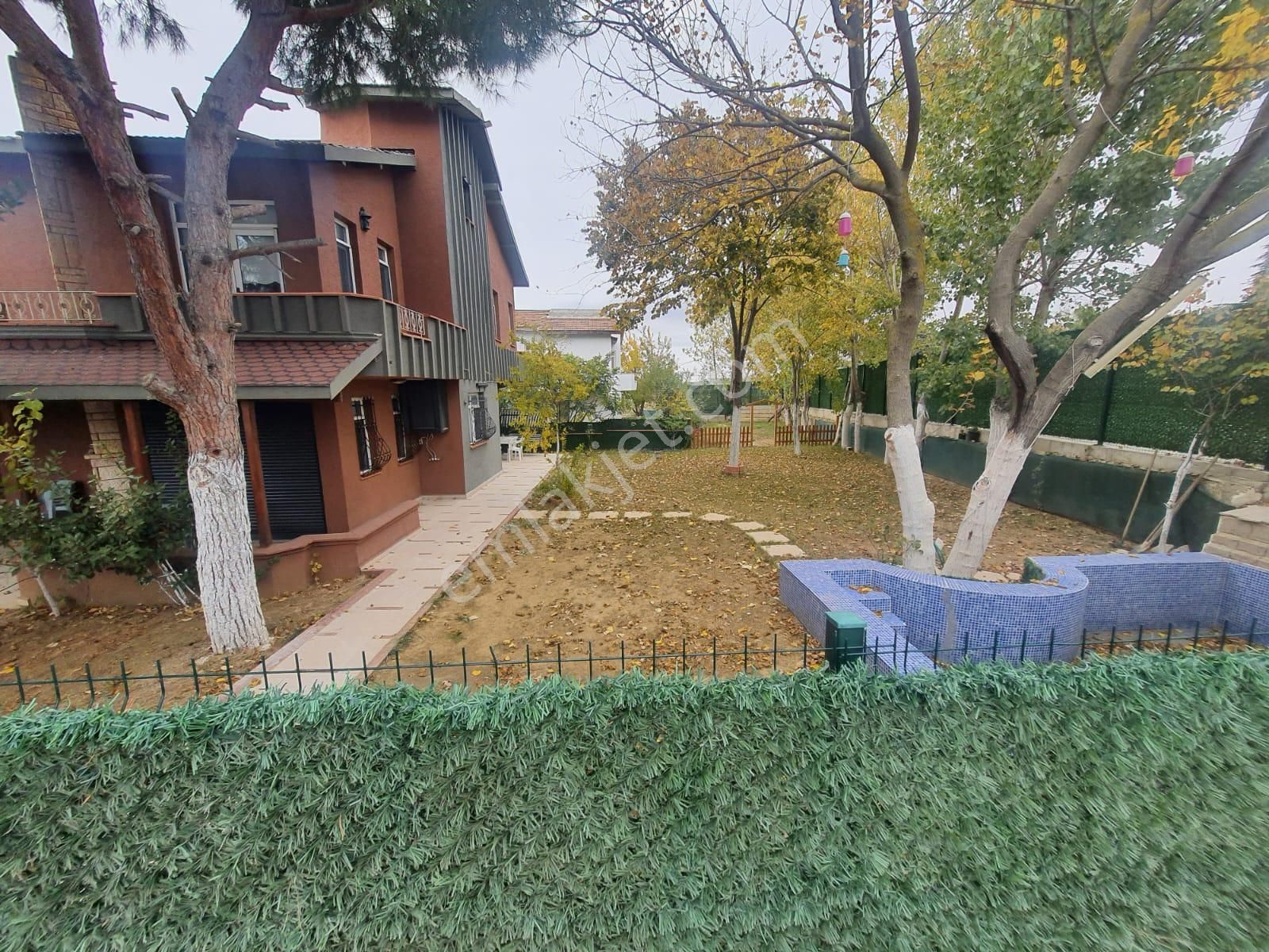 Haydar Emlaktan Kamaraderede 700 M2 İçinde Müstakil Köşe Villa - Görsel 29