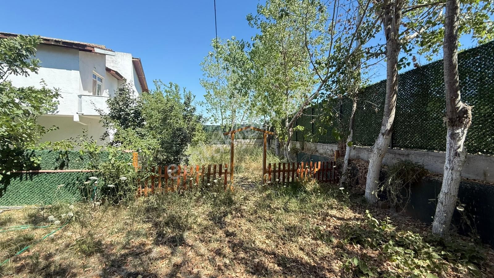 Haydar Emlaktan Kamaraderede 700 M2 İçinde Müstakil Köşe Villa - Görsel 5