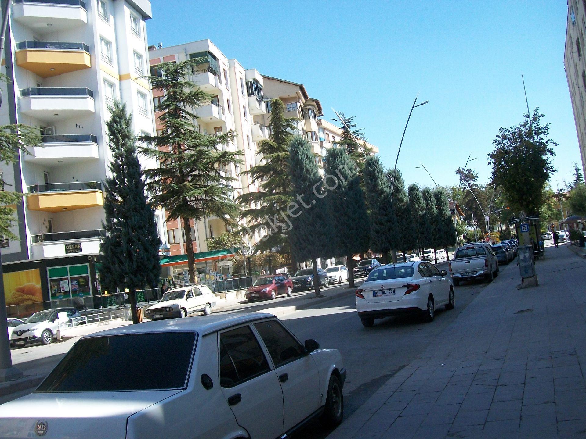Kazancı Mahallesi İnönü Caddesinde Ana Yol Üzeri 2 Kat Daire - Görsel 2