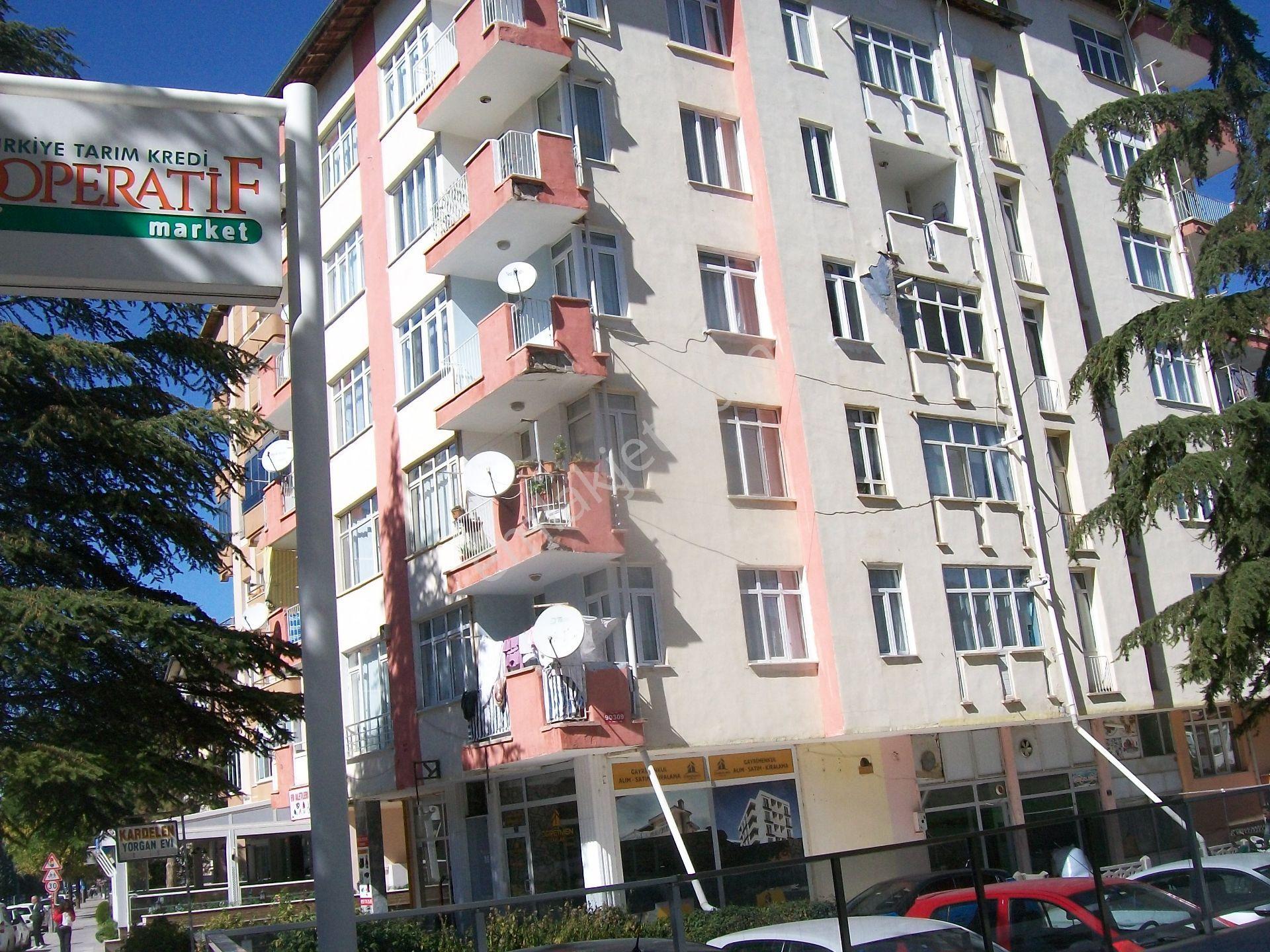 Kazancı Mahallesi İnönü Caddesinde Ana Yol Üzeri 2 Kat Daire - Görsel 4