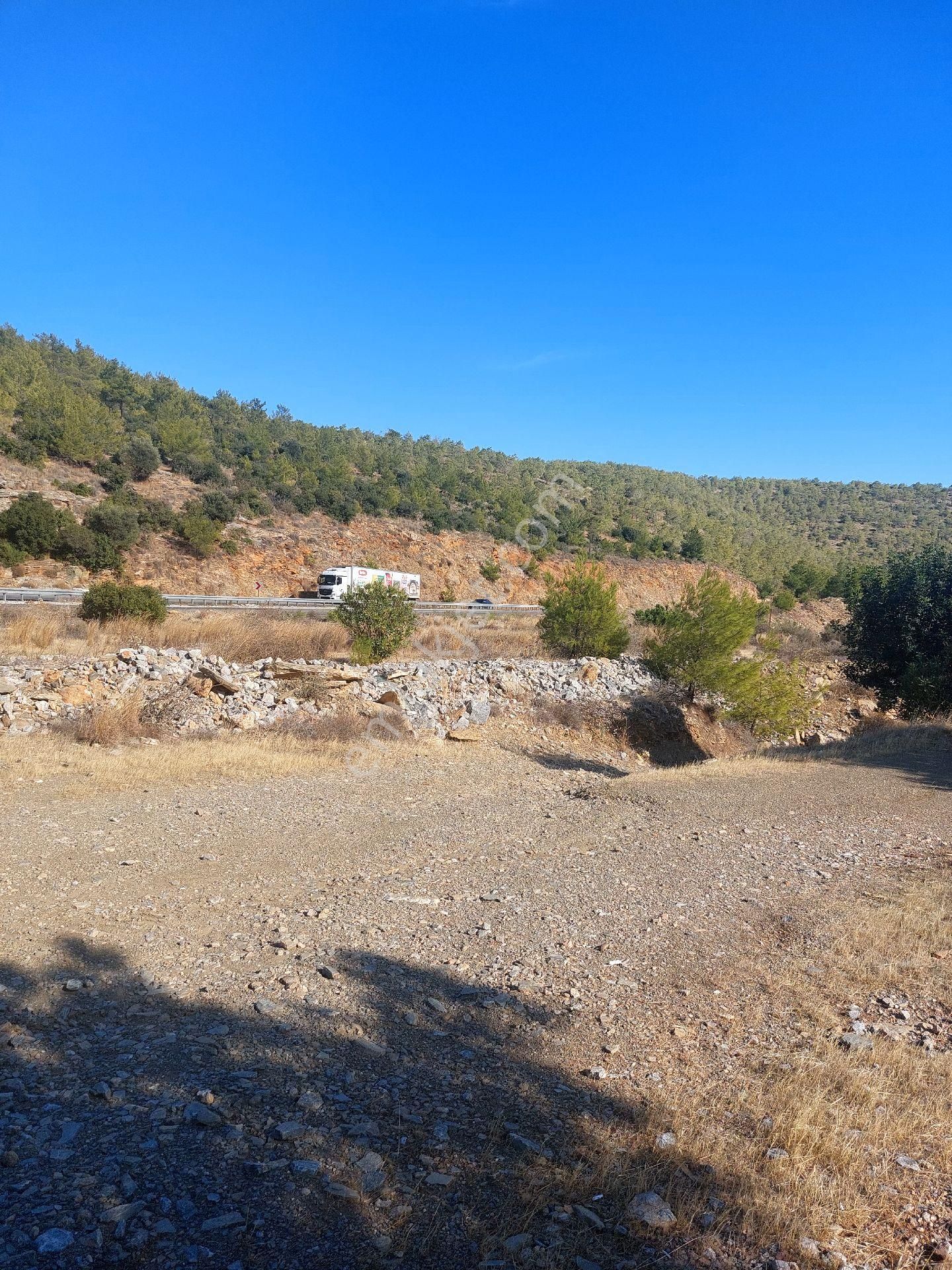 Çağlayan Emlaktan Aydıncık Eskiyörük Karatepede Satılık Tarla - Görsel 21