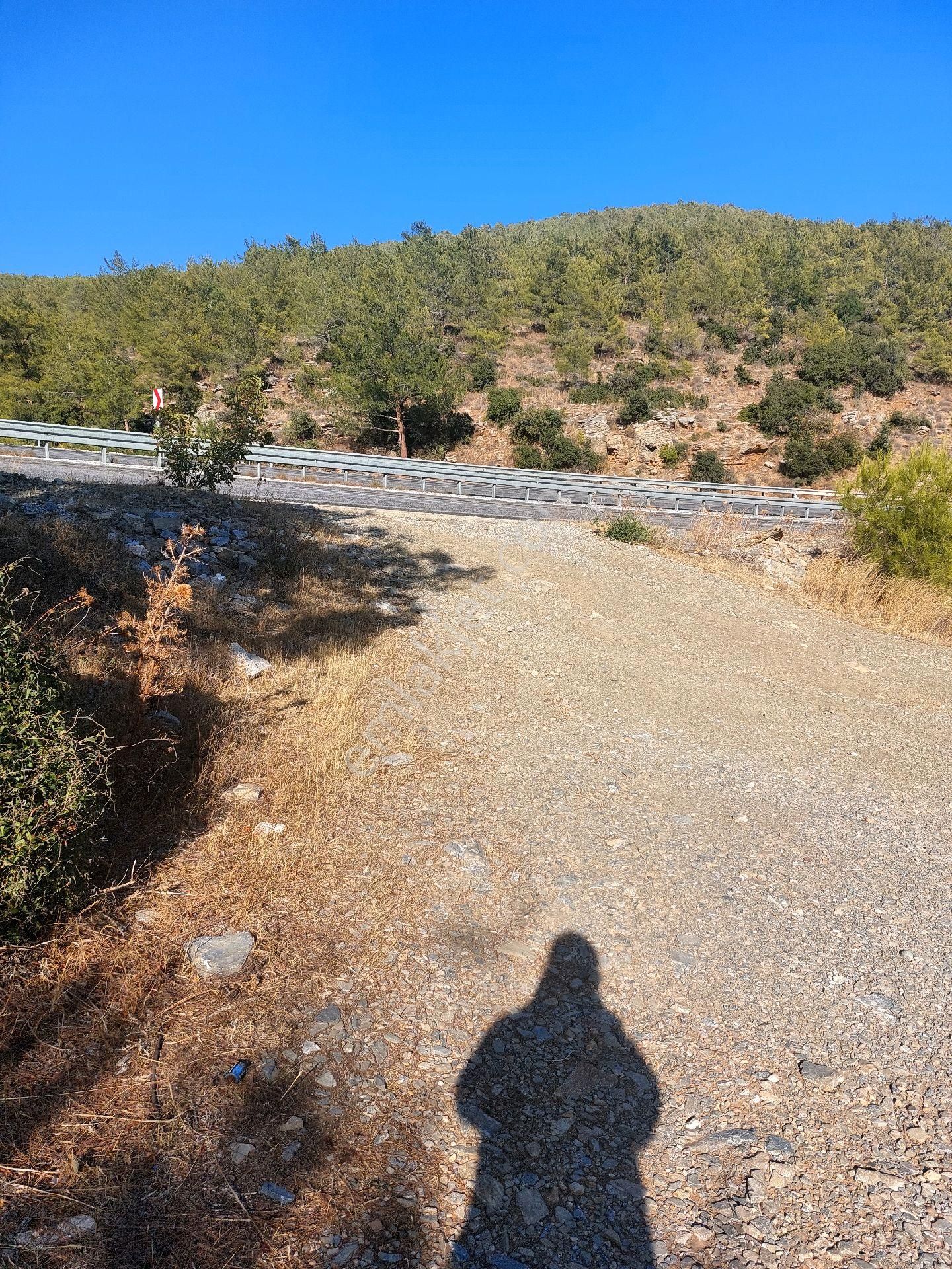 Çağlayan Emlaktan Aydıncık Eskiyörük Karatepede Satılık Tarla - Görsel 19