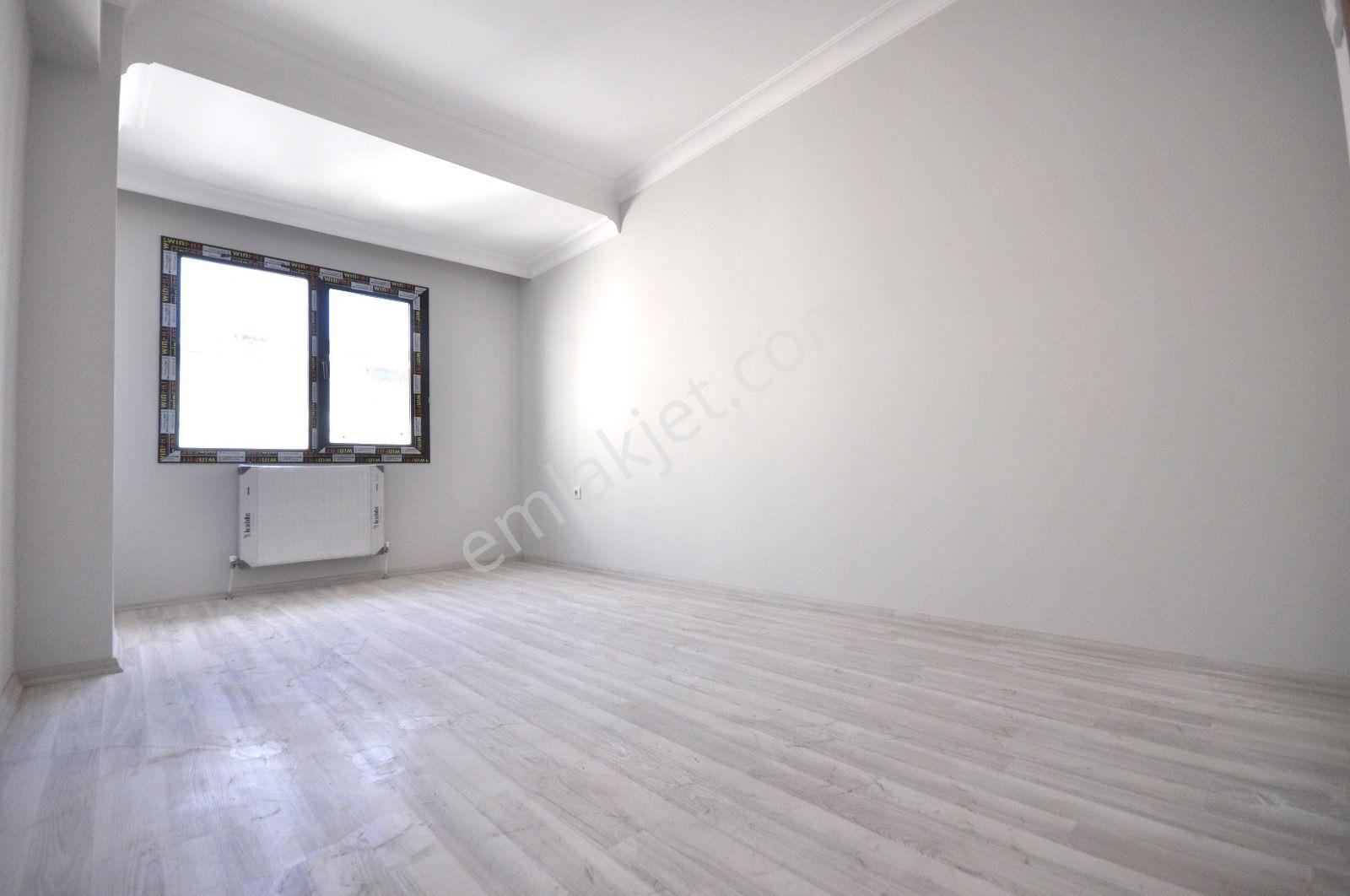 Küçükçekmece Yenimahalle. Satılık 200 M2 Otoparklı 4+1 Dubleks - Görsel 17