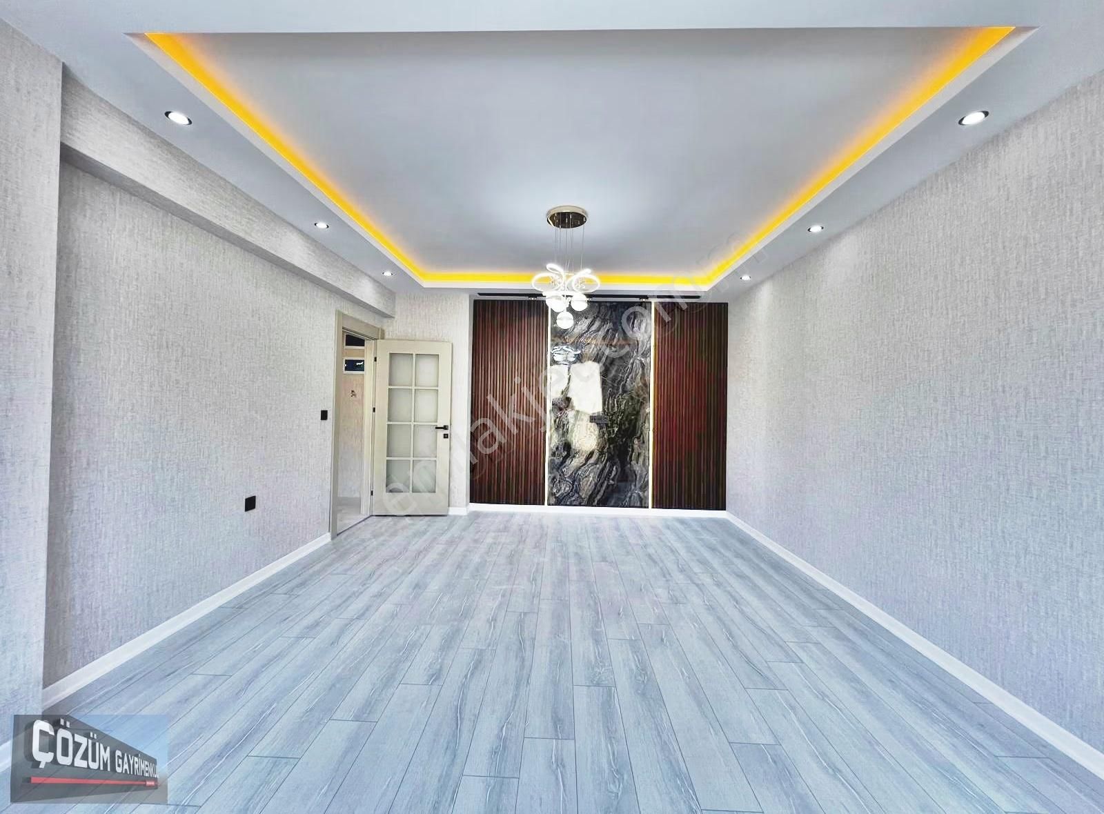 Keçiören Karakaya'da Sıfır 3+1 Full Yapılı Teras Balkon Ön Güney - Görsel 4