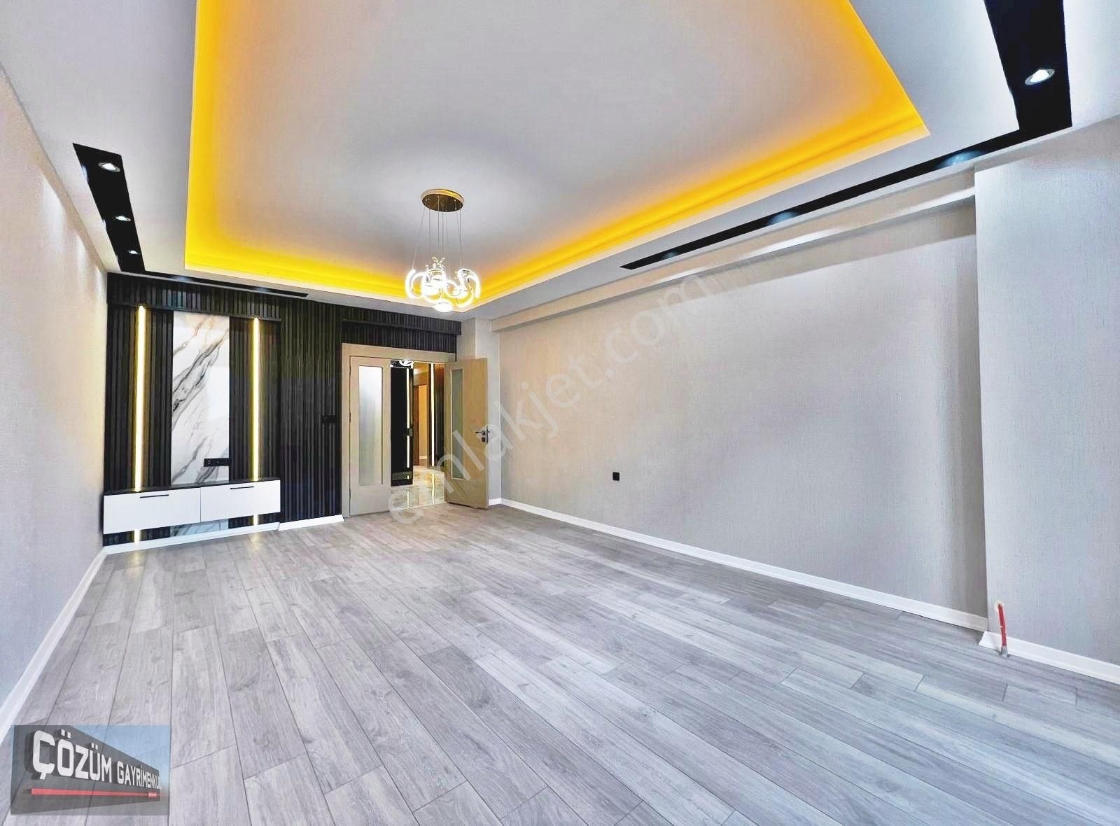 Fırsatlar Devam Ediyor Merkezde 4+1 165 M2 Ful Yapılı Çift Banyo - Görsel 9