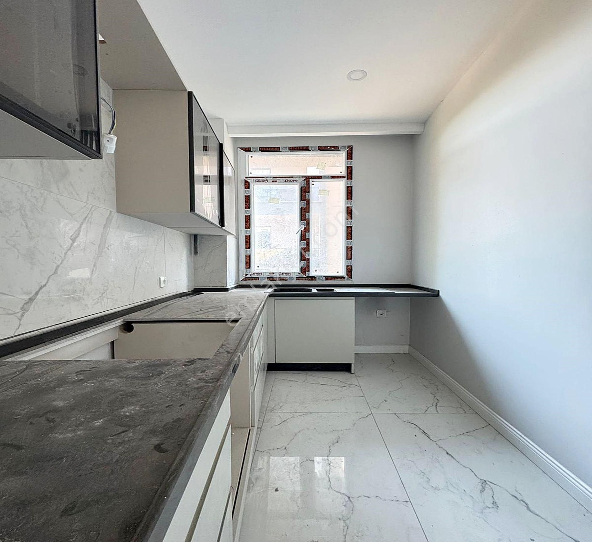 Beylikdüzünde Butik Sitede Sıfır Bahçeli 1+1 Satılık Daire! - Görsel 8