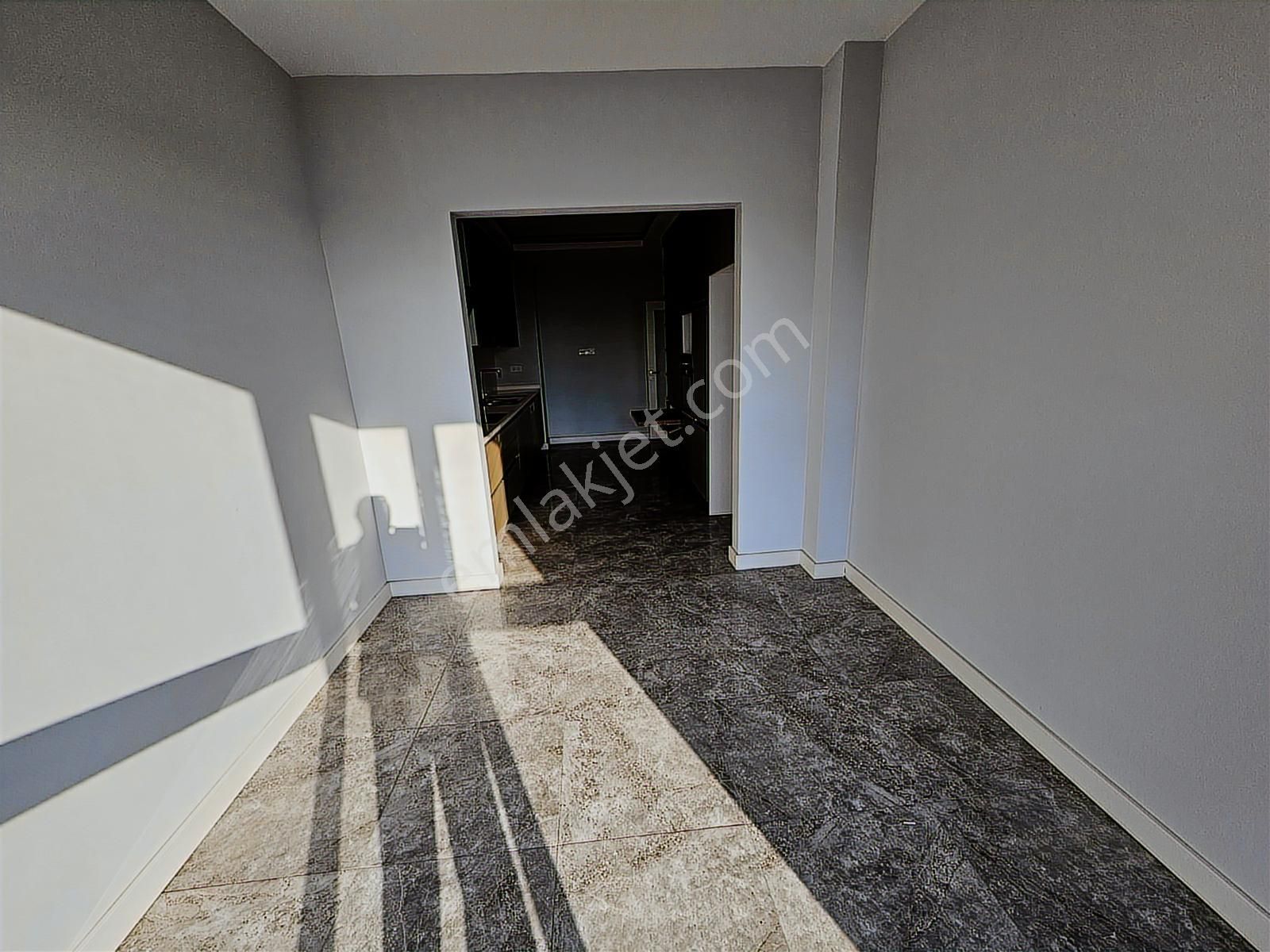 Ebruli'den Satılık Kısa Katlı Ve Sıfır4+1lüks Daireنتكلم العربية - Görsel 30