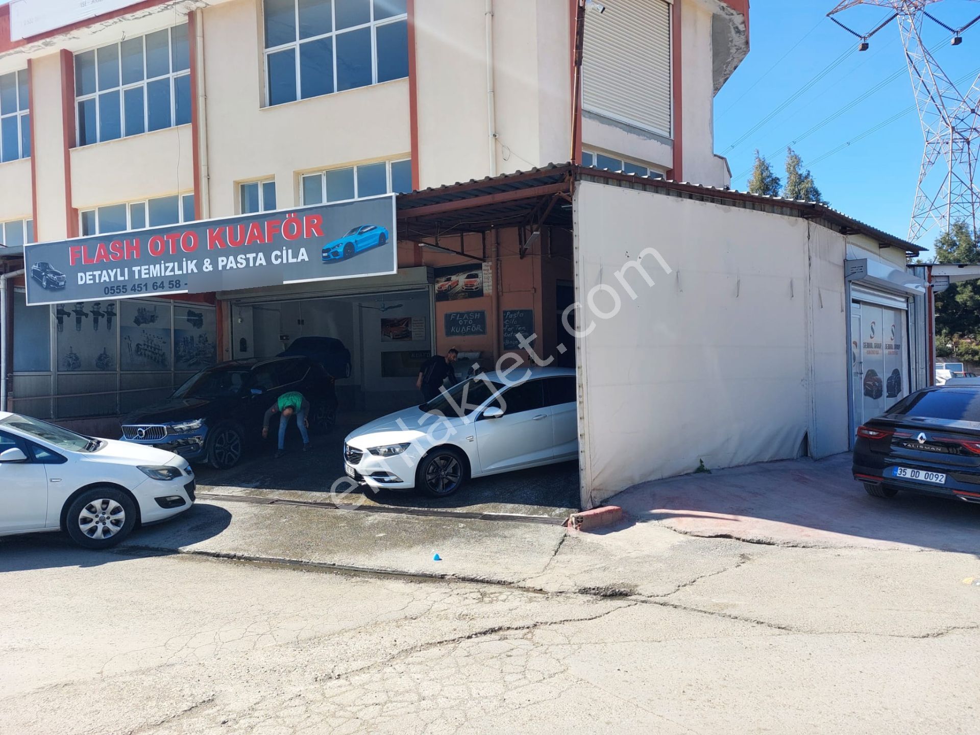 Buca 6.sanayi Sitesinde Satılık 120m2 Kullanım Alanlı İki Adet Köşe Dükkan - Görsel 7