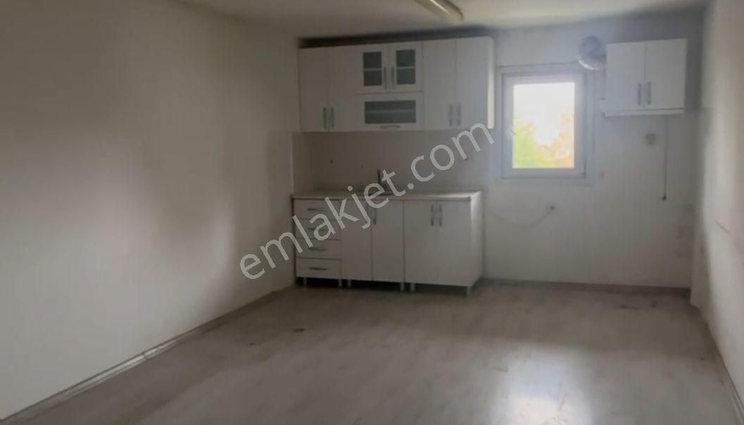 Bağcılar Yenimahalle Kiralik Düz Giriş - Görsel 11