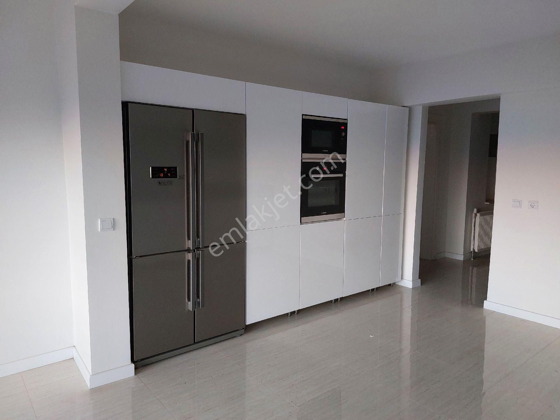 Urla Kekliktepe 'de Muhteşem Manzaralı Satılık 3,5+1 Villa - Görsel 22