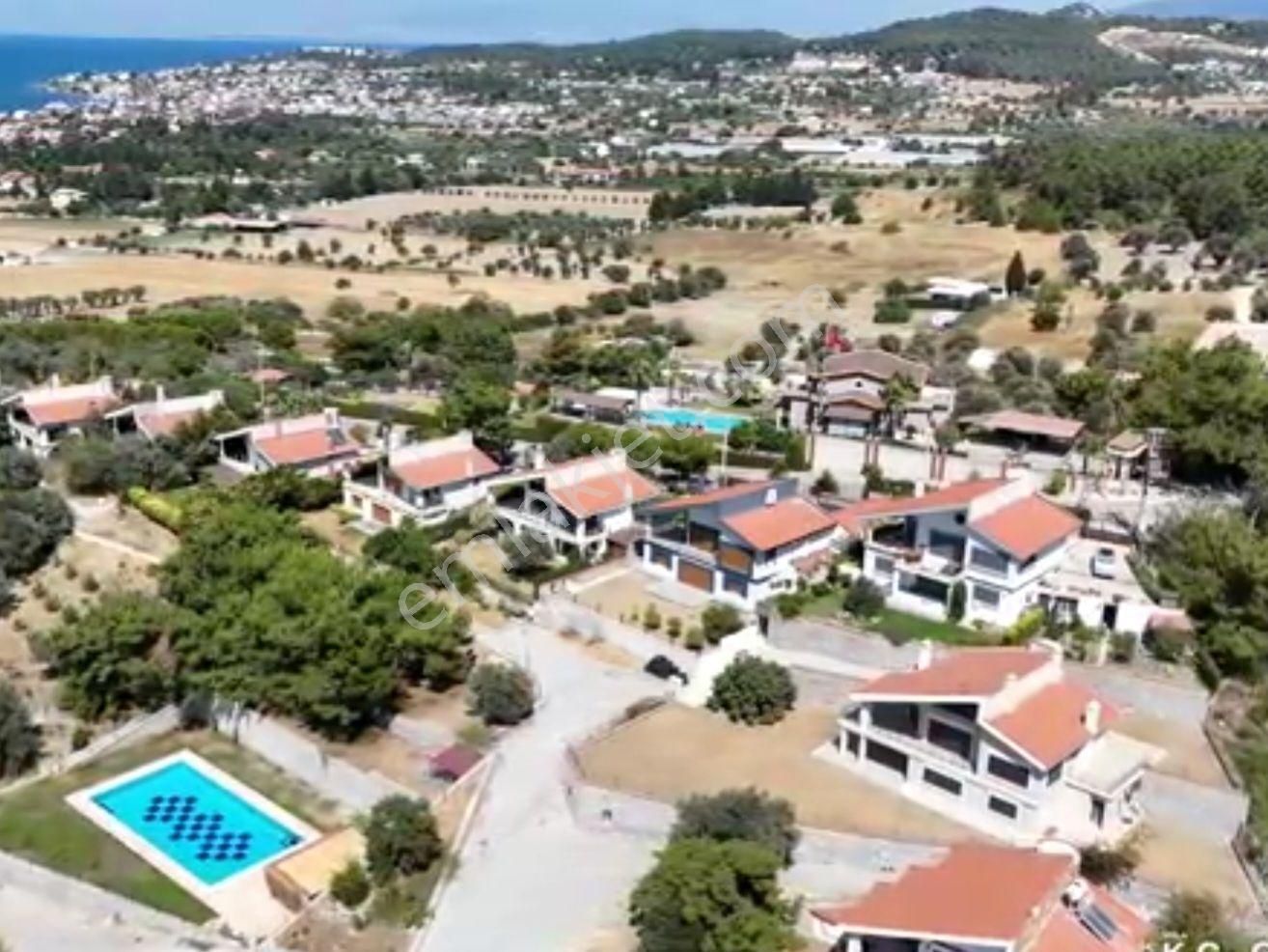 Urla Kekliktepe 'de Muhteşem Manzaralı Satılık 3,5+1 Villa - Görsel 7