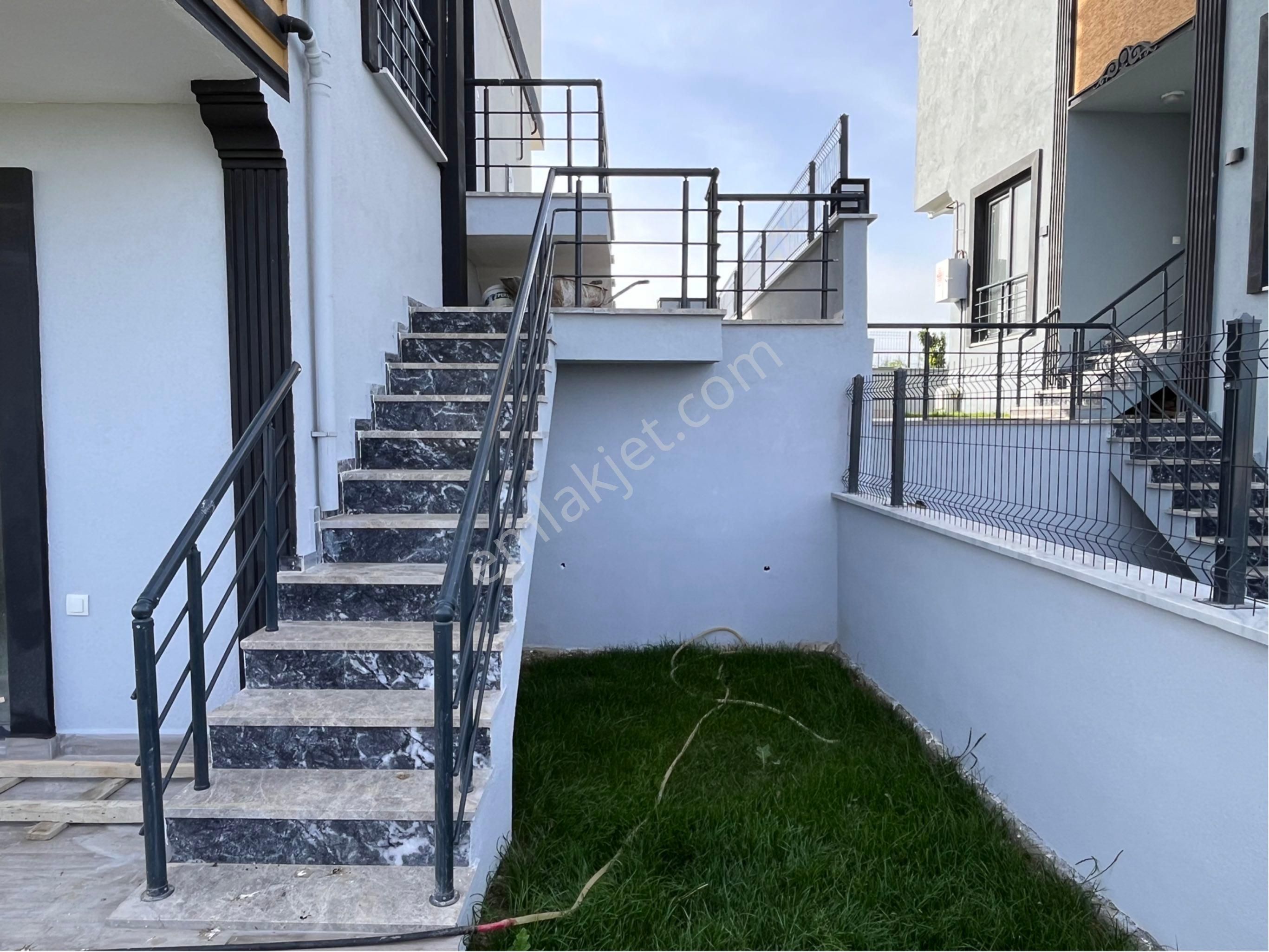 Şarköy İstiklal Mh. Full Deniz Manzaralı 4 Katlı 5+1 İkiz Triplex Satılık - Görsel 32