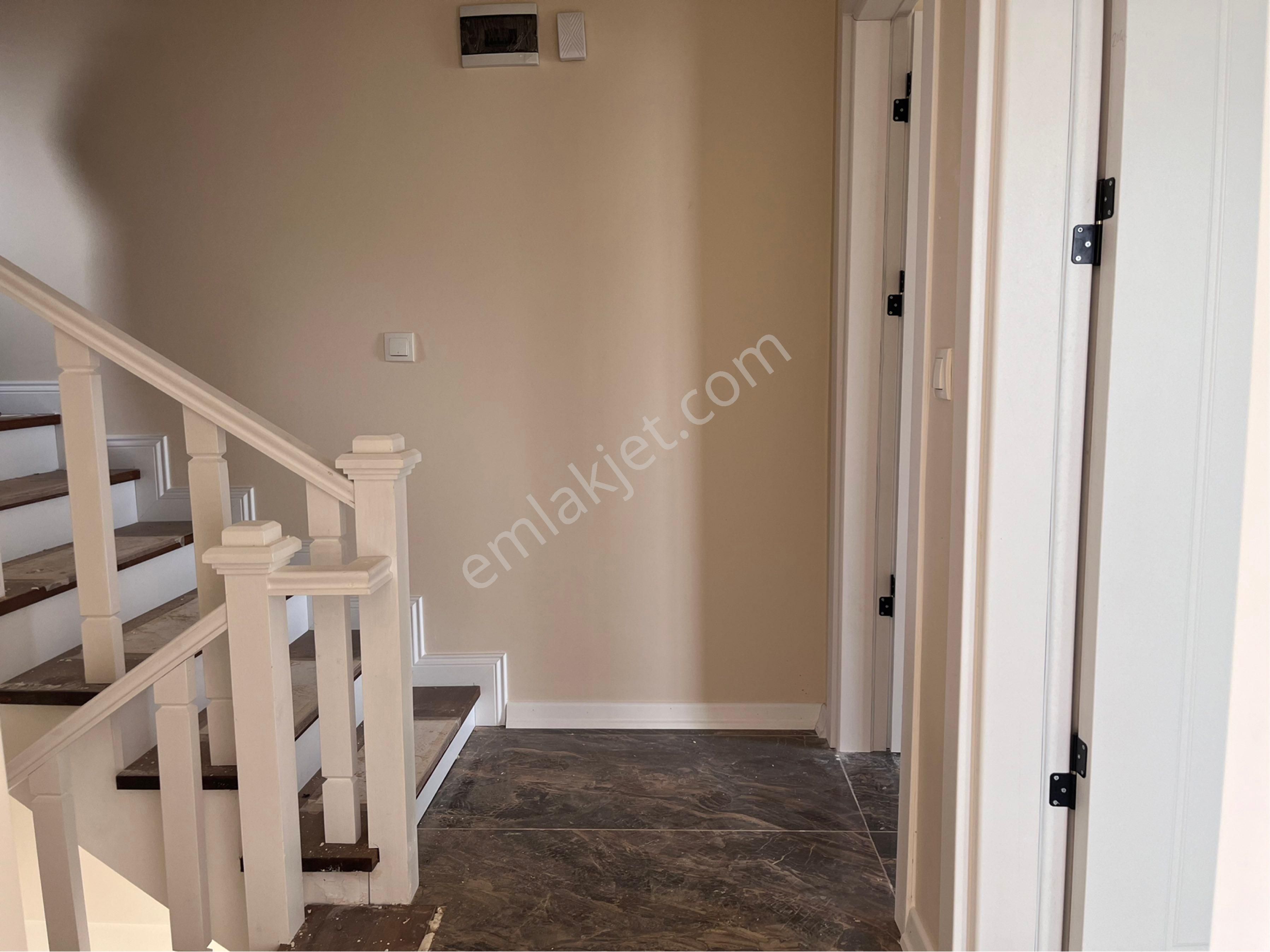 Şarköy İstiklal Mh. Full Deniz Manzaralı 4 Katlı 5+1 İkiz Triplex Satılık - Görsel 16