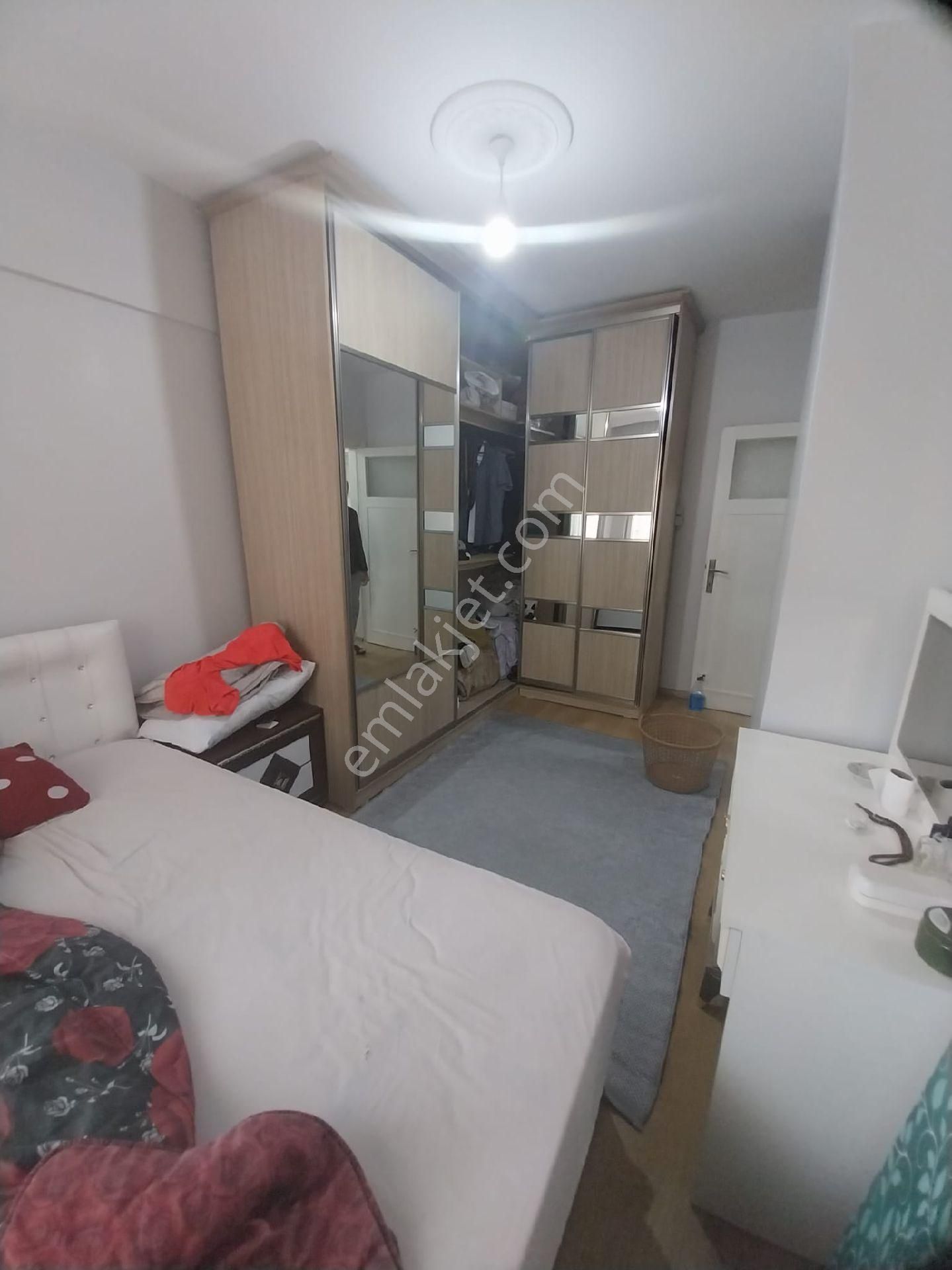 Kurtuluş Mah. İçi Yapılı Masrafsız Bakımlı Kombili Ara Kat Satılık 3+1 Daire - Görsel 17