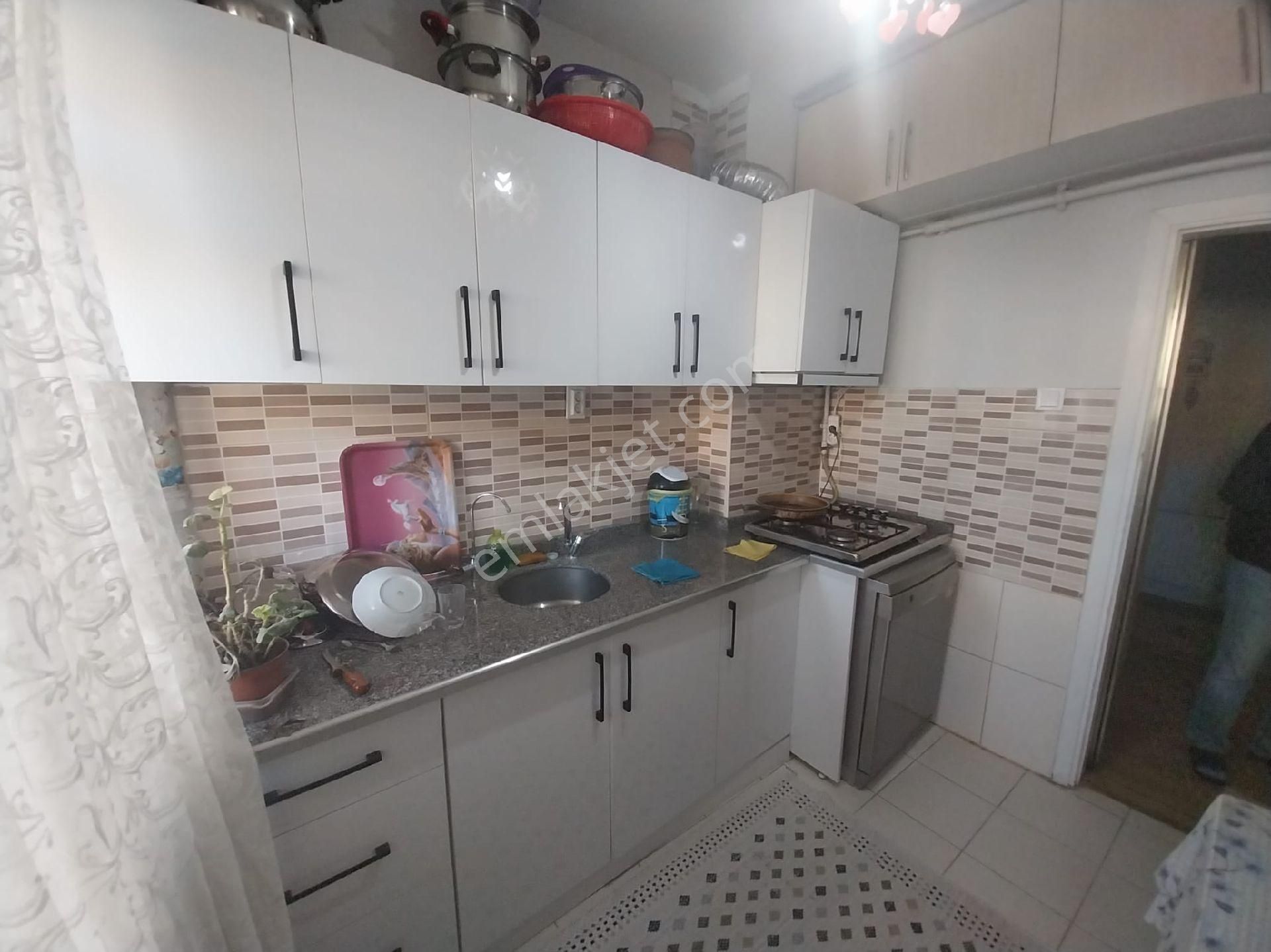 Kurtuluş Mah. İçi Yapılı Masrafsız Bakımlı Kombili Ara Kat Satılık 3+1 Daire - Görsel 12