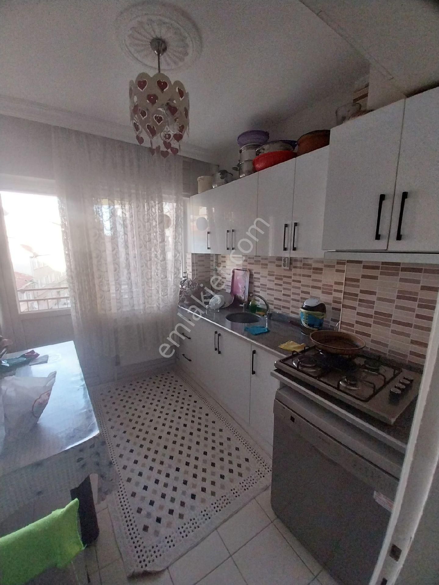 Kurtuluş Mah. İçi Yapılı Masrafsız Bakımlı Kombili Ara Kat Satılık 3+1 Daire - Görsel 11