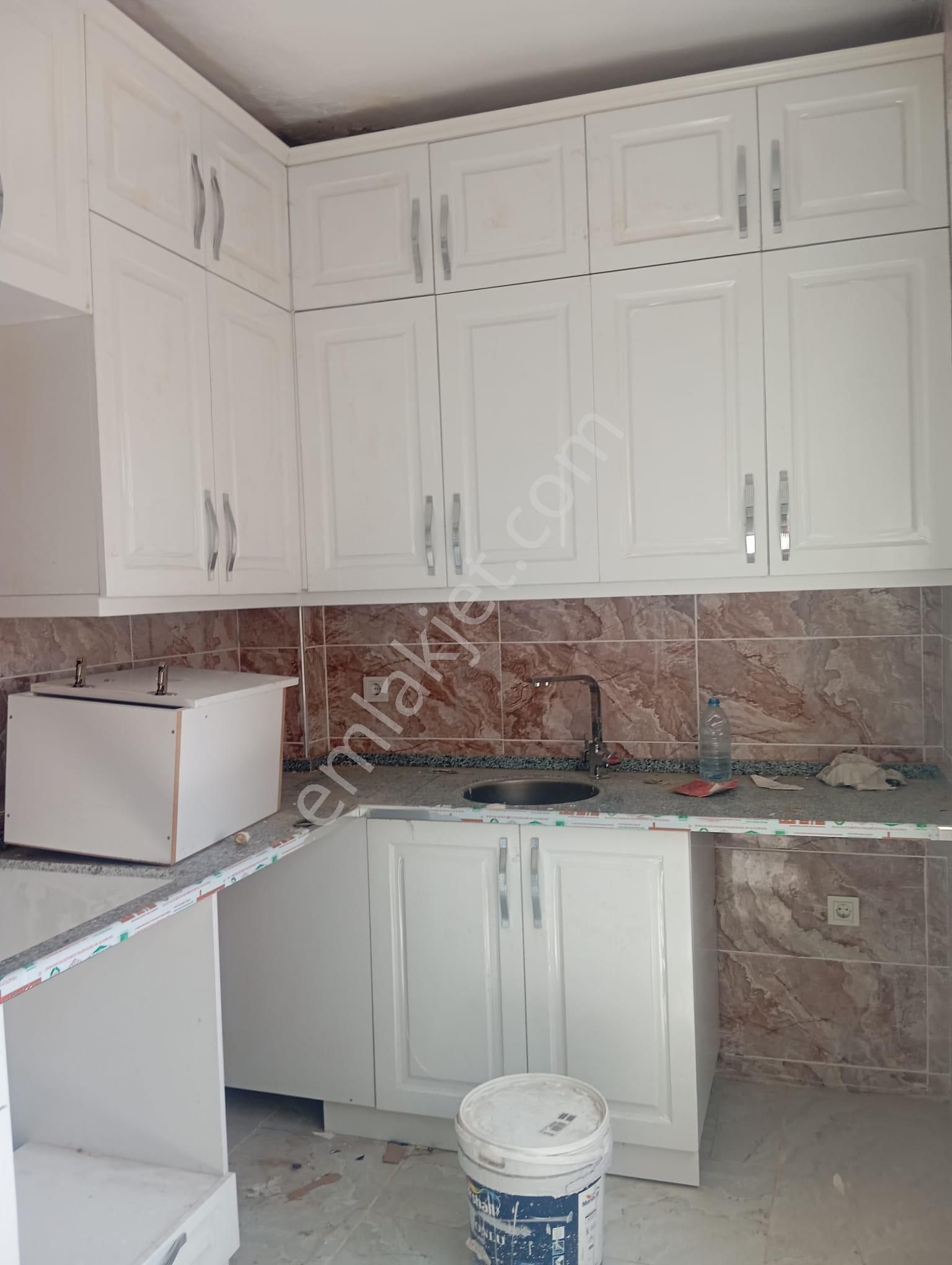 Bakımlı Temiz Geniş Caddeye Yakın Satılık Daire - Görsel 13