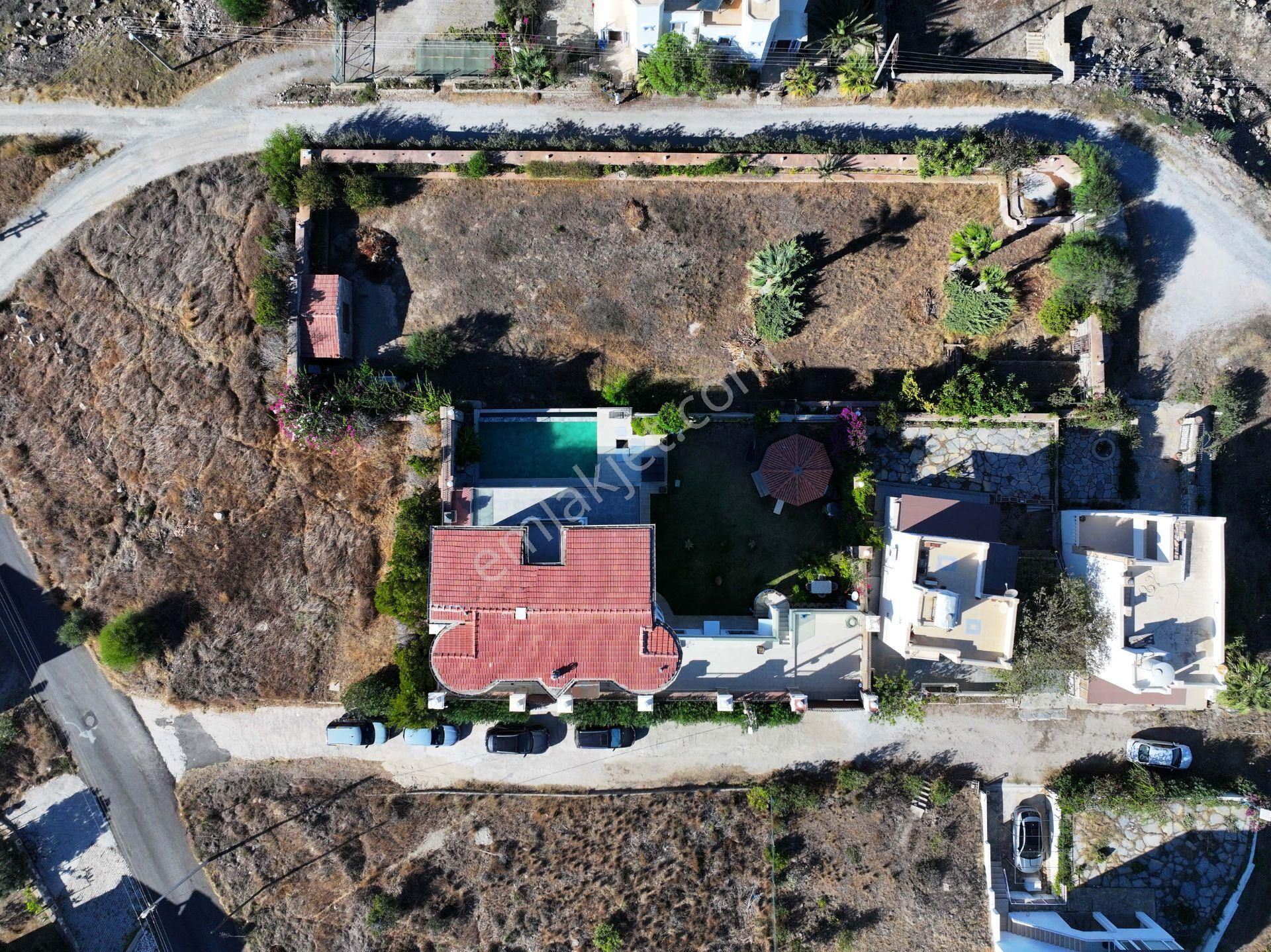 Akyarlar'da 11+4 Muhteşem Deniz Manzaralı Satılık Malikane - Görsel 6