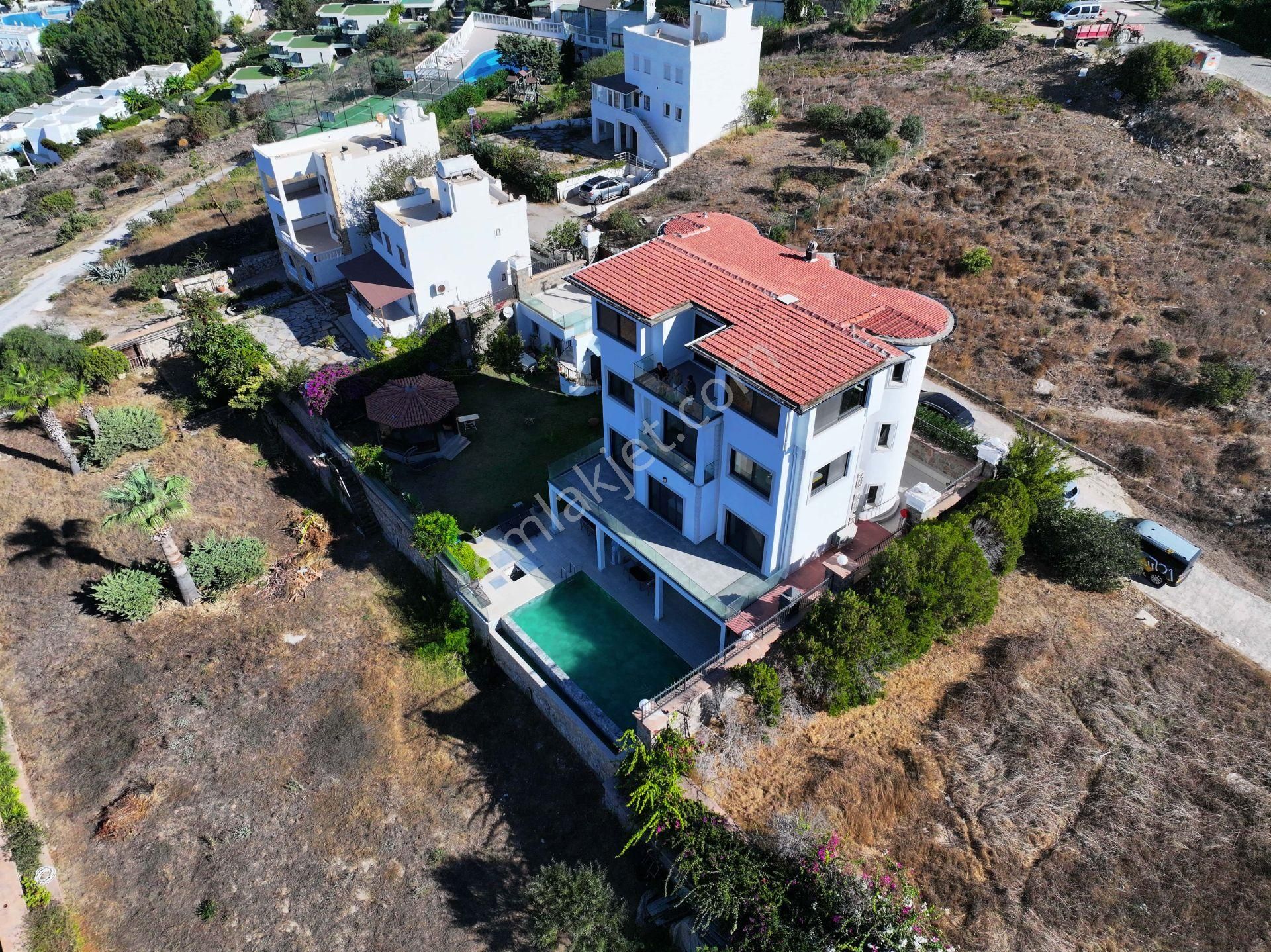 Akyarlar'da 11+4 Muhteşem Deniz Manzaralı Satılık Malikane - Görsel 4