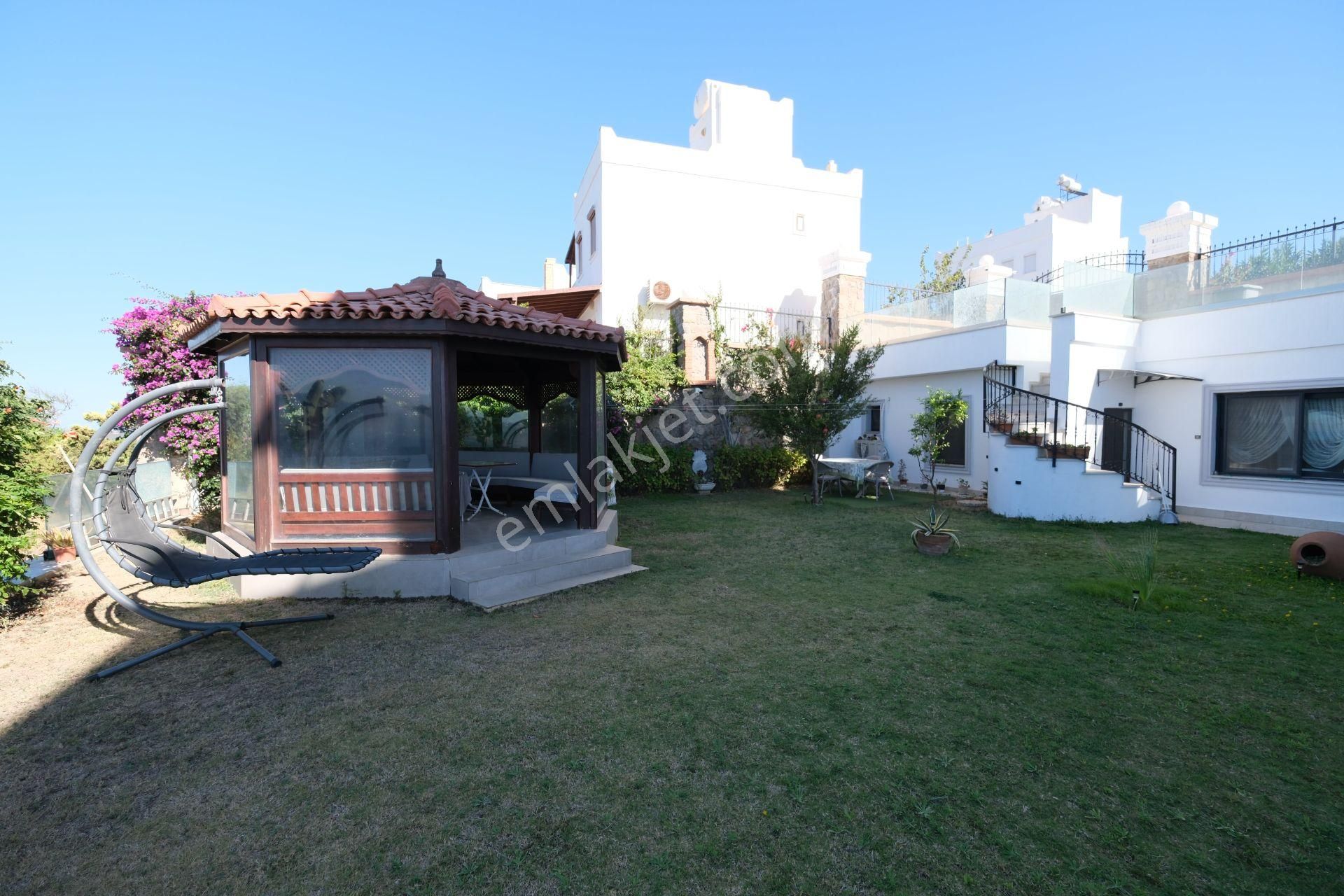 Akyarlar'da 11+4 Muhteşem Deniz Manzaralı Satılık Malikane - Görsel 14