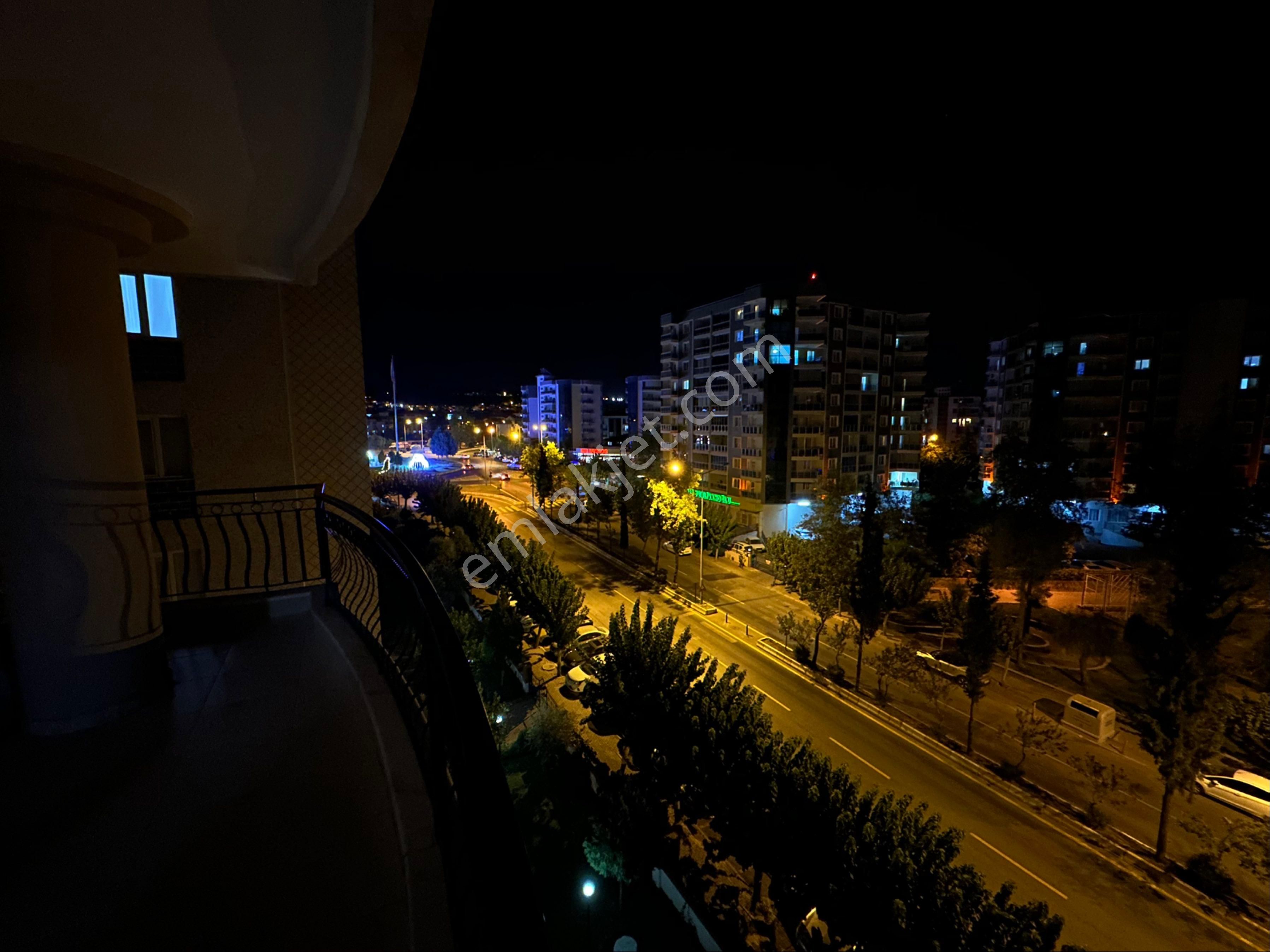 Muhteşem Günbatımı Manzaralı, Ana Cadde Üzerinde Eşsiz Konumda Daire! - Görsel 14