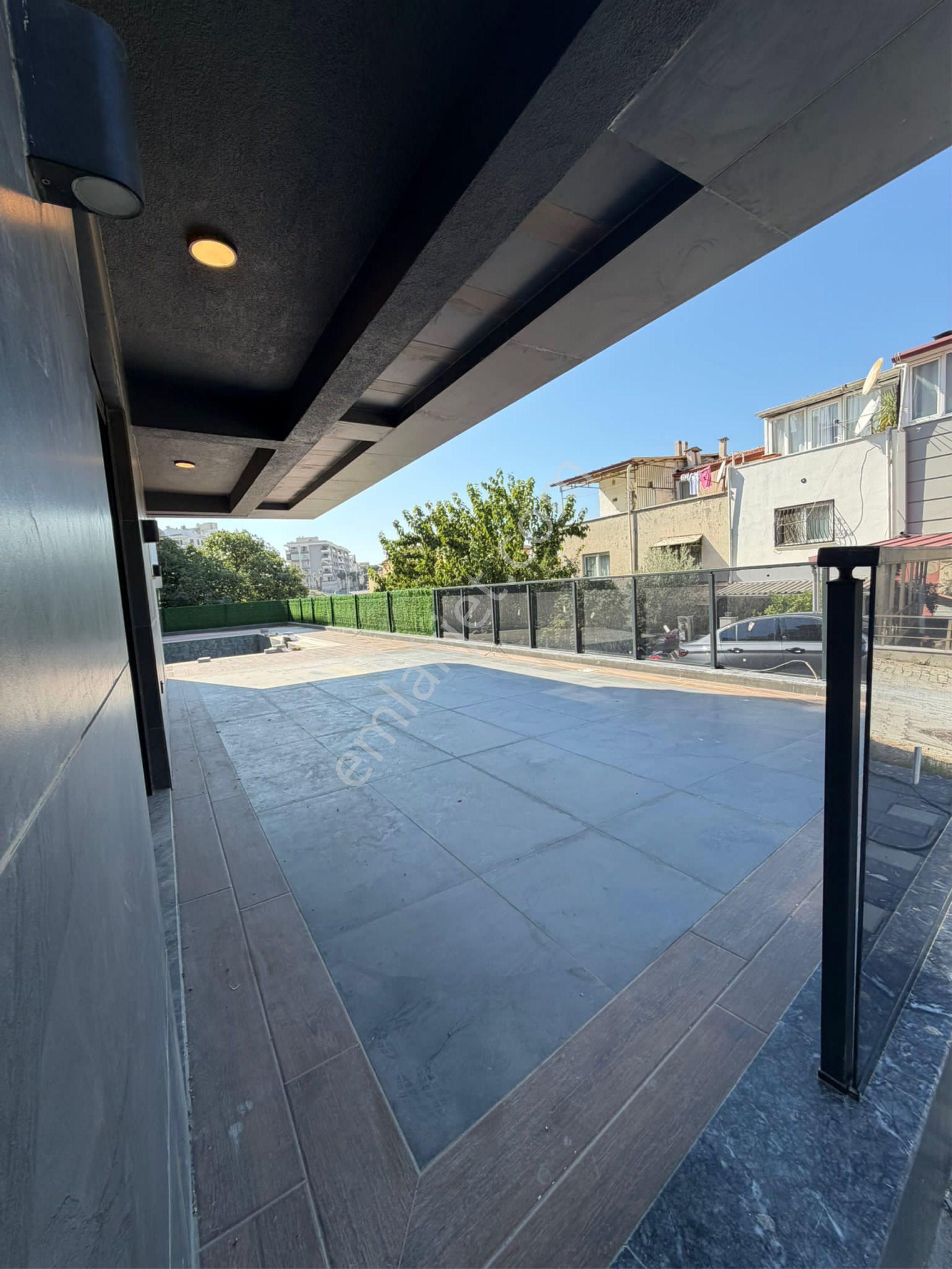 Kuşadası Merkezi Konumda Tek Müstakil 3+1 Havuzlu Sıfır Satılık Villa - Görsel 18