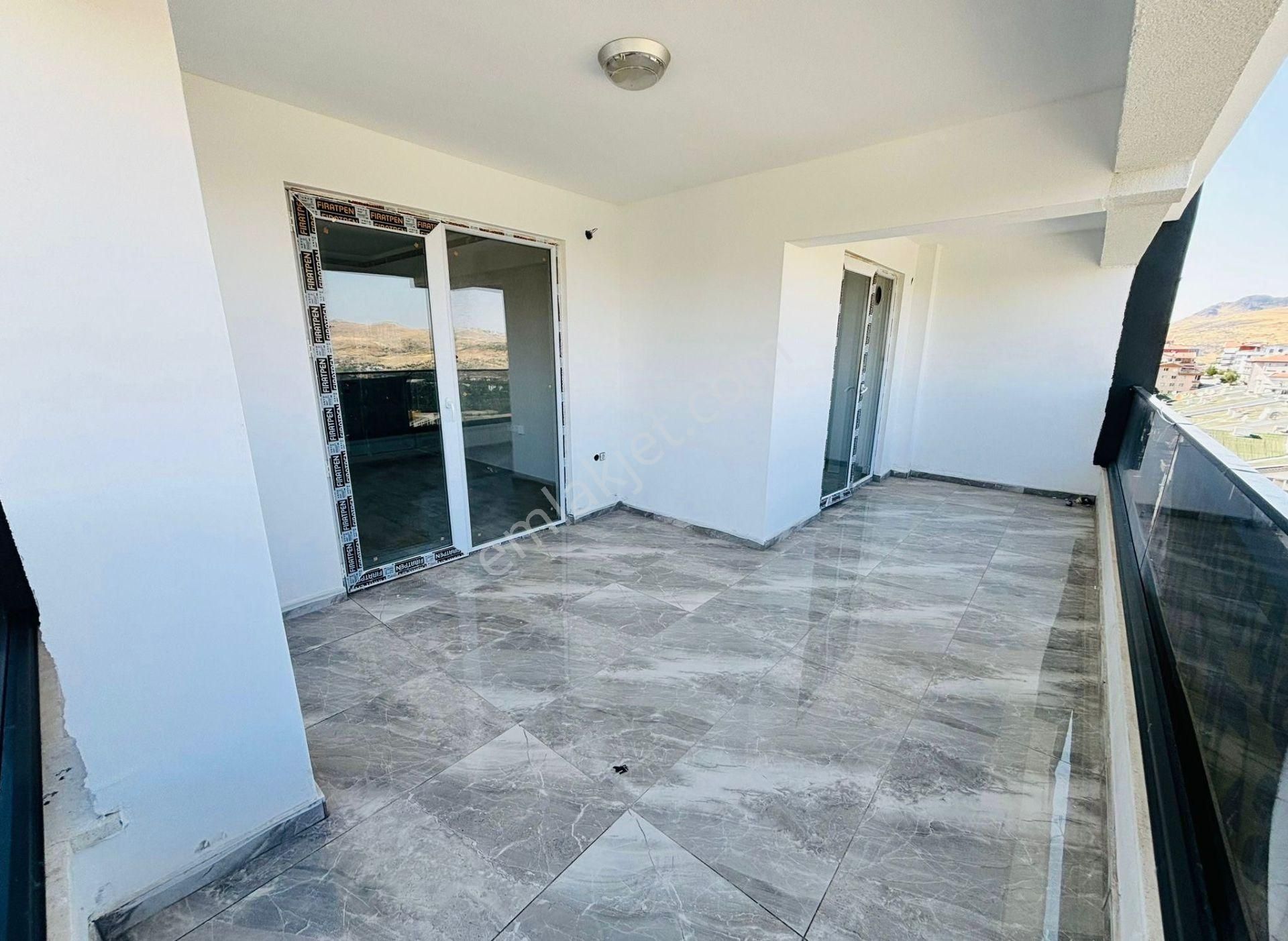 Mavi Gölün Dibinde İnanılmaz Yapılı Sitede Sıfır 4+1 Daire - Görsel 23