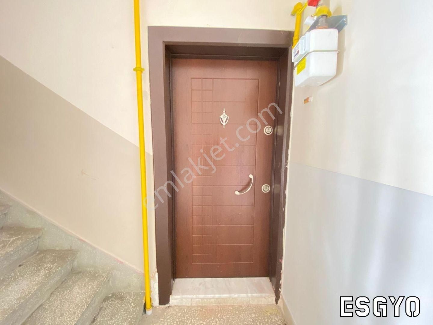 Esgyo'dan Kurtuluş Mh Vatan Caddesi Ara Sokağı 3+1 Kiralık Daire - Görsel 4