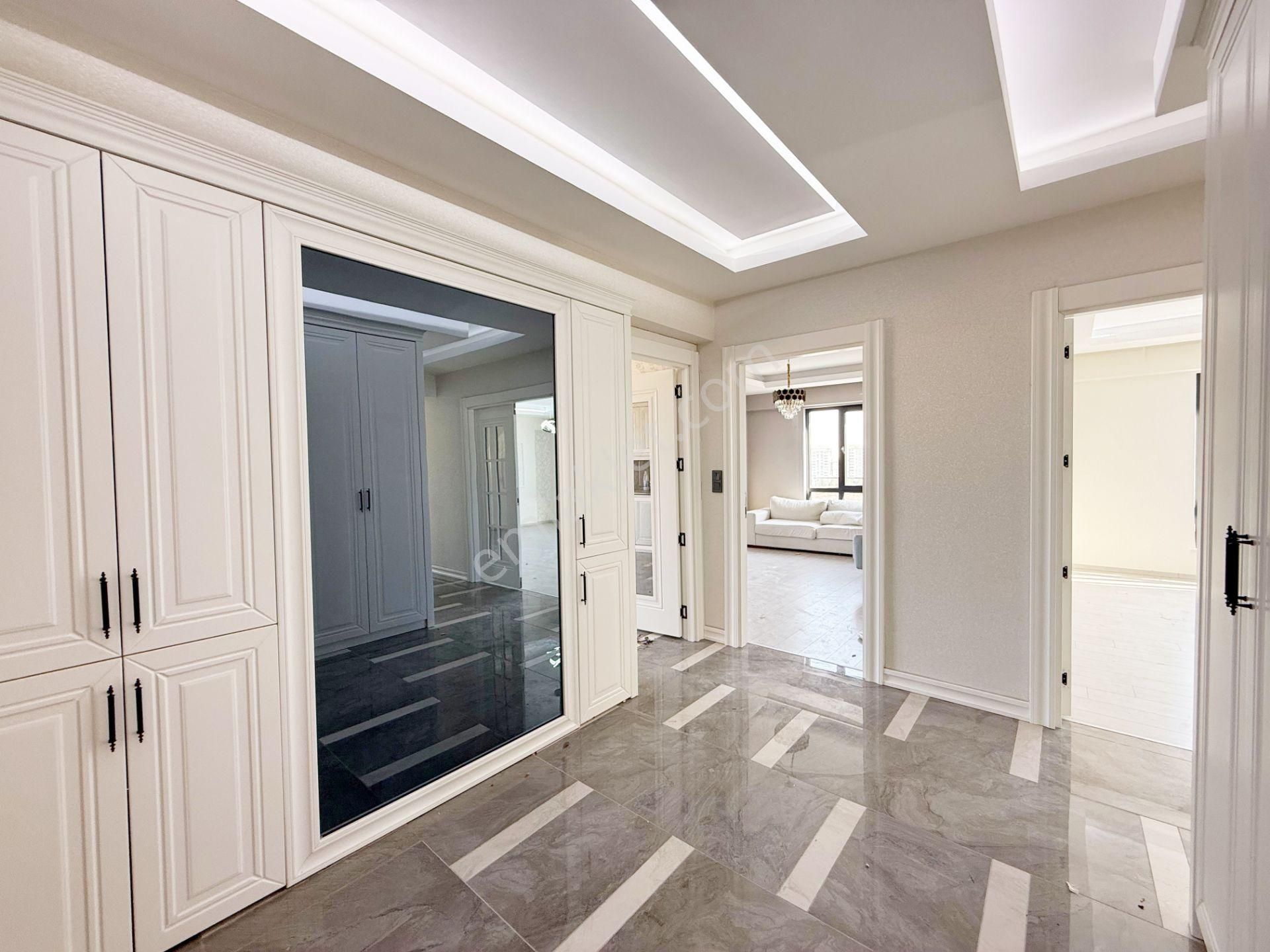 Karacaahmet'te Çift Balkon Çift Banyolu Ultra Lüx 3+1 Daire - Görsel 20