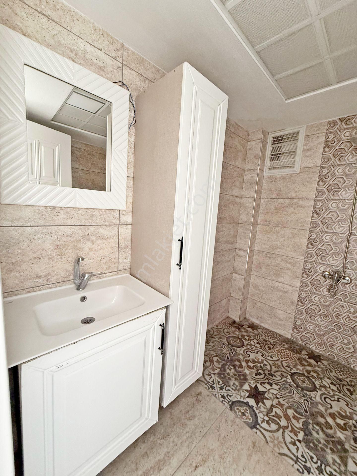 Karacaahmet'te Çift Balkon Çift Banyolu Ultra Lüx 3+1 Daire - Görsel 18