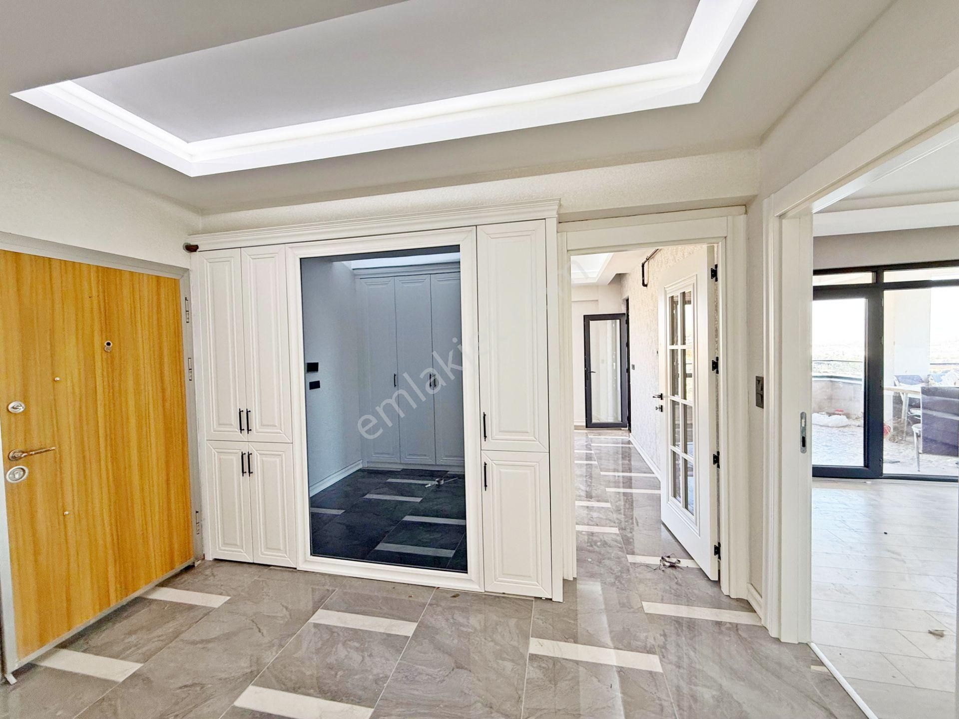 Karacaahmet'te Çift Balkon Çift Banyolu Ultra Lüx 3+1 Daire - Görsel 23