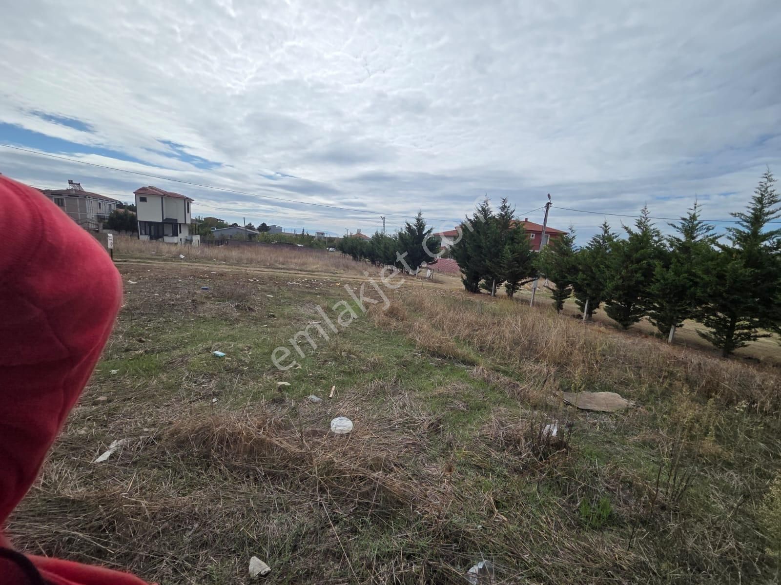 Haydar Emlaktan Bahgçelievlerde 249 M2 Köşe Villa Arsası - Görsel 5