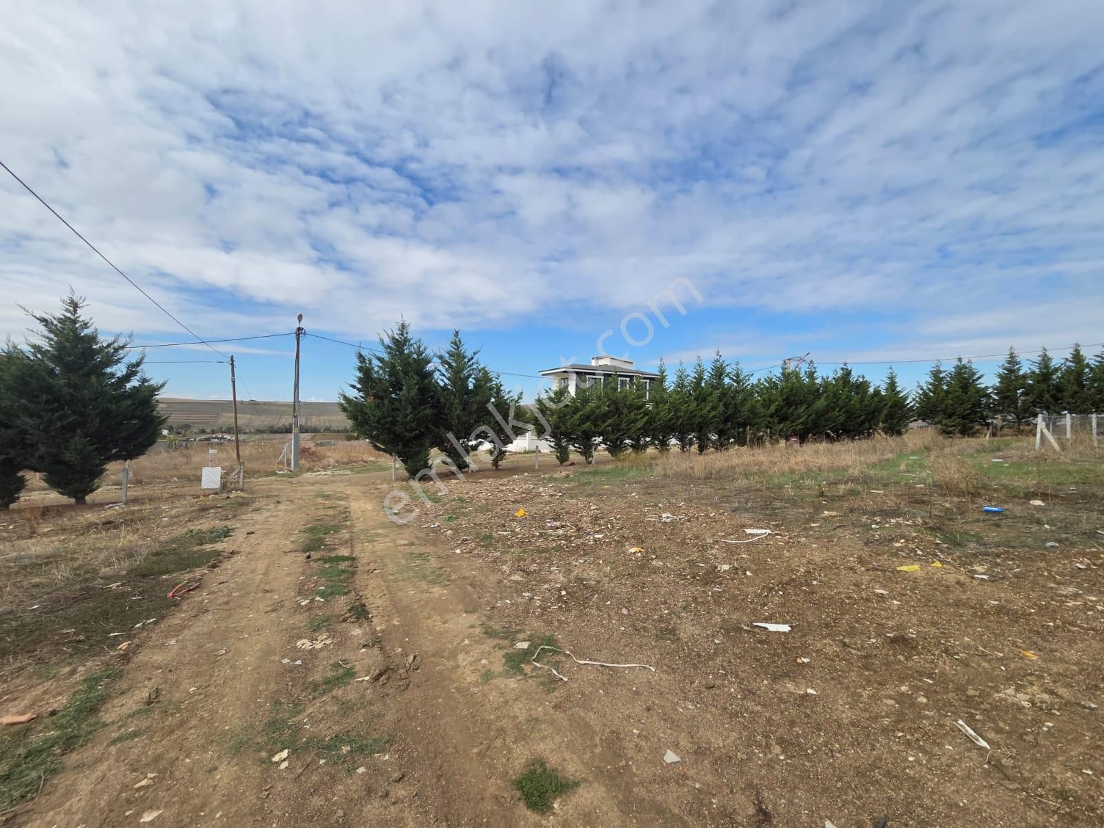 Haydar Emlaktan Bahgçelievlerde 249 M2 Köşe Villa Arsası - Görsel 2