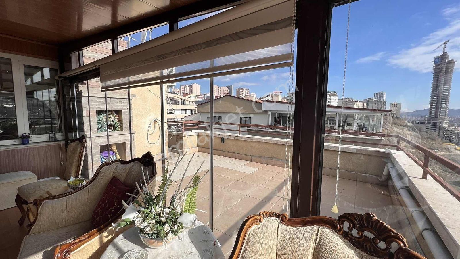 Birlik'de 5oda 2 Salonlu , Saunalı Jakuzili Teraslı Dubleks - Görsel 23