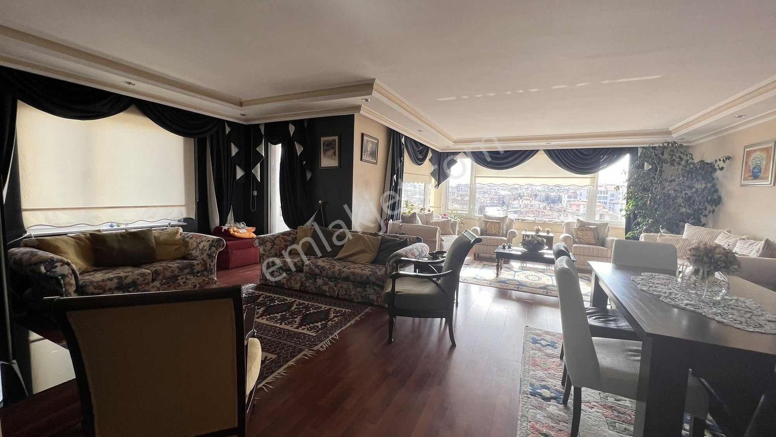 Birlik'de 5oda 2 Salonlu , Saunalı Jakuzili Teraslı Dubleks - Görsel 7