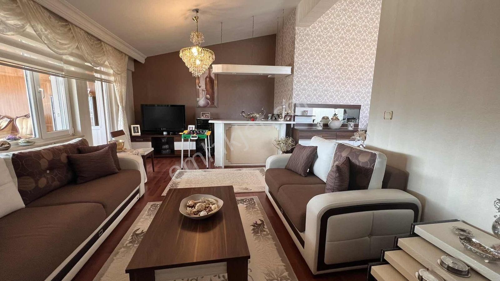 Birlik'de 5oda 2 Salonlu , Saunalı Jakuzili Teraslı Dubleks - Görsel 19