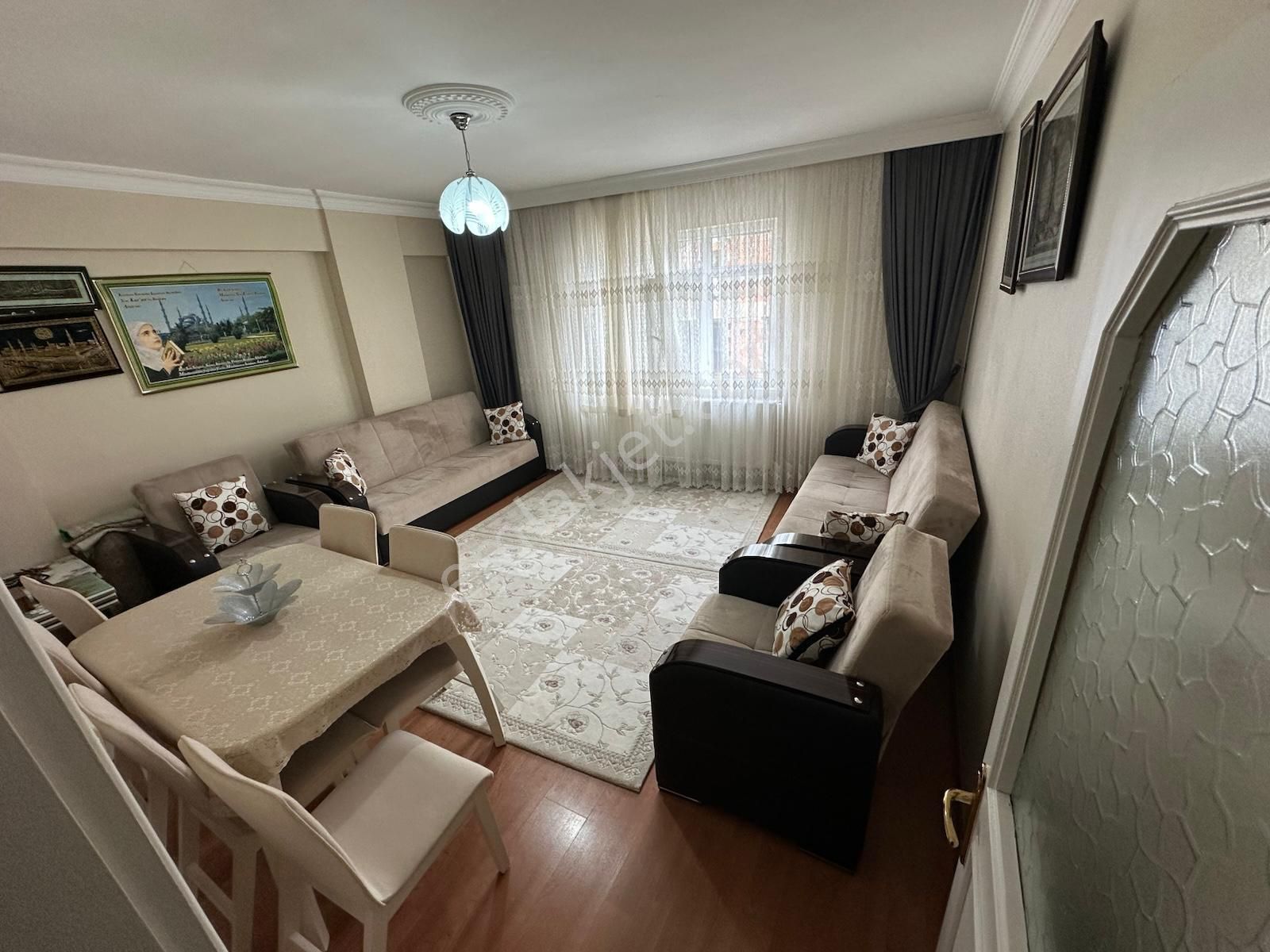 Özgür İnşaat'tan İsmetpaşa Mah Acil Satılık Ara Kat Daire