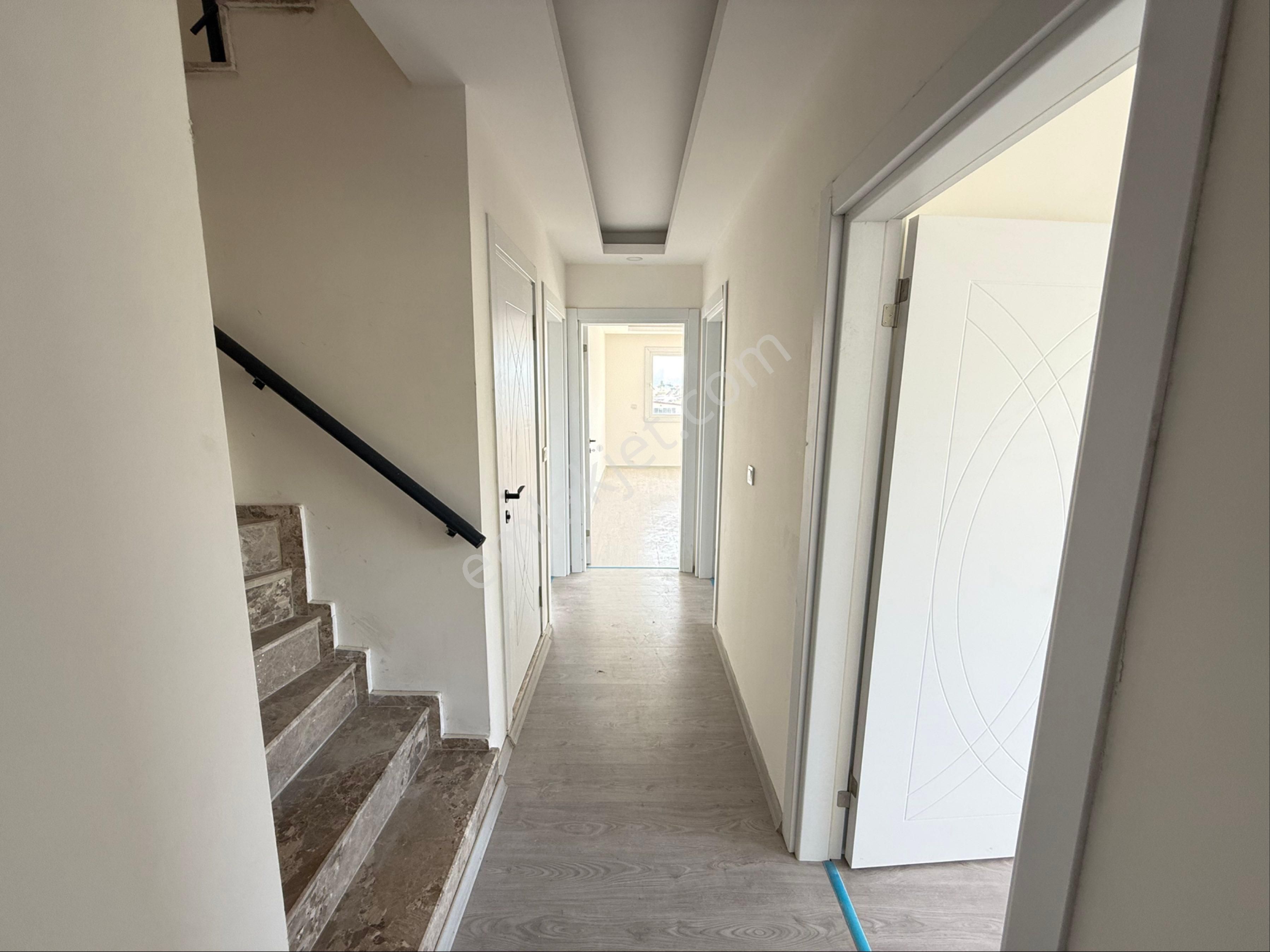 Seferihisar Ürkmez Merkez’de Satılık Sıfır 3+ 2 Dubleks Daire - Görsel 23
