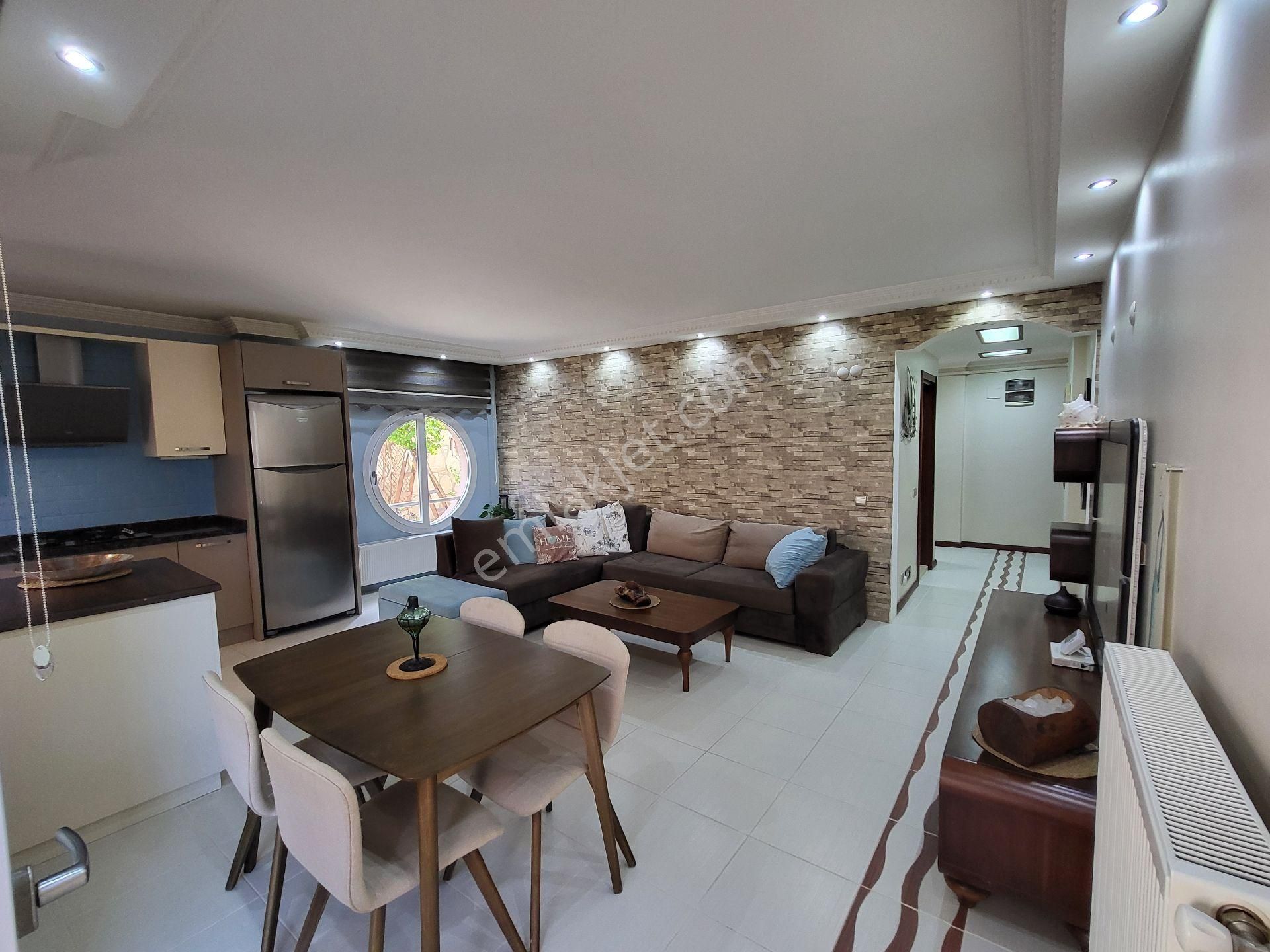 Kuşadası Ege Mahallesinin En Güzel Lokasyonunda Havuzlu , Güvenlikli , Otoparklı , 2+1 Bahçeli Daire - Görsel 5