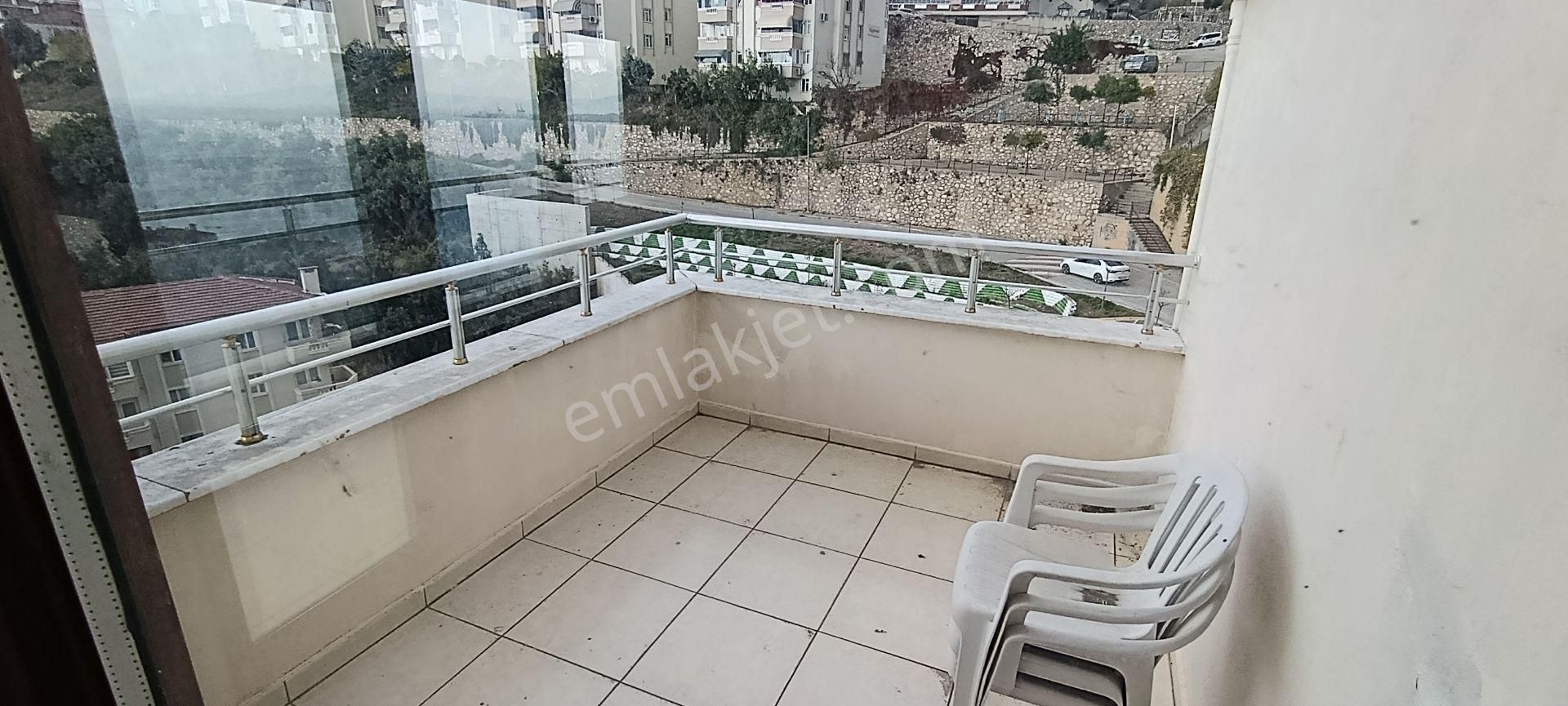 Gemlik Cumhuriyet Mah.de 2+1 Kiralık Daire Deniz Manzaralı Cad.yakın Asansörlü - Görsel 12