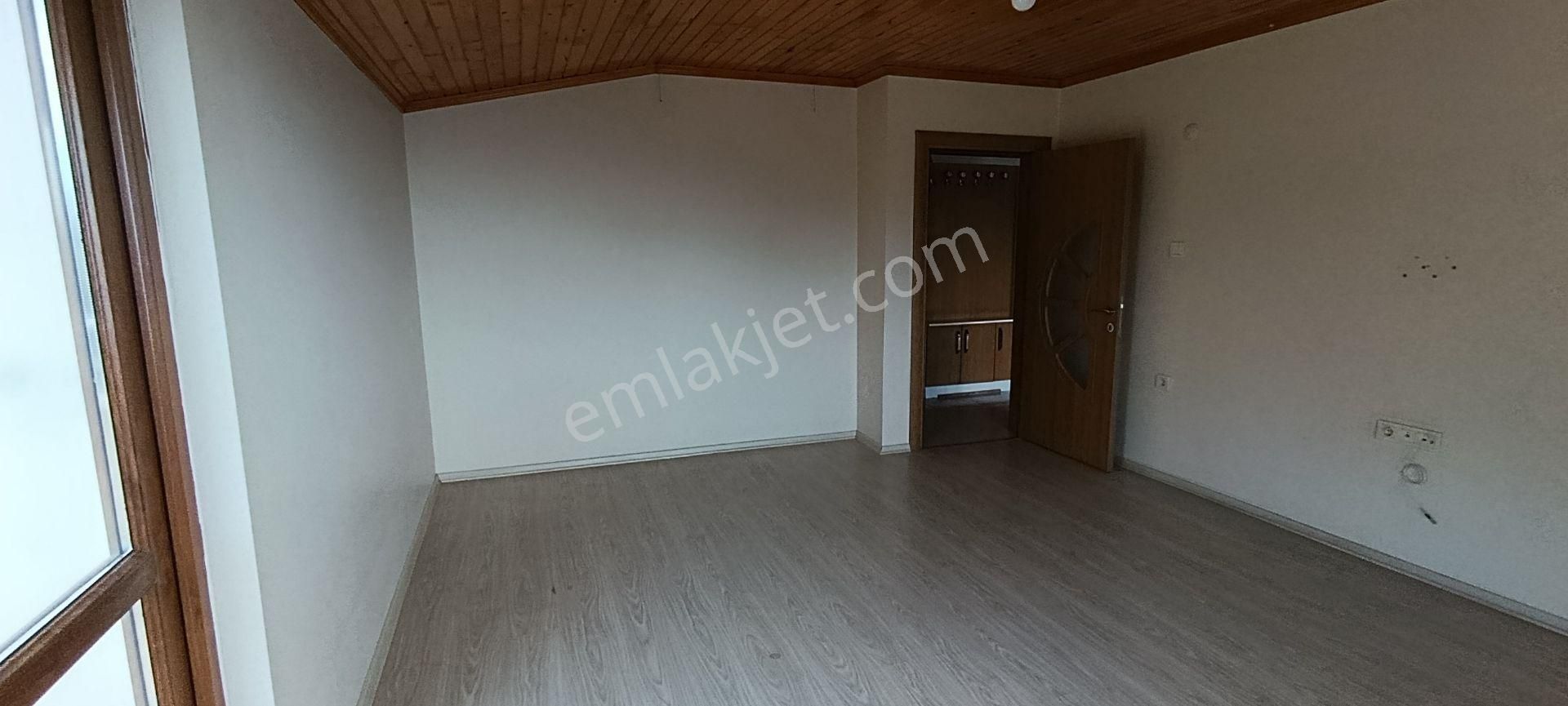 Gemlik Cumhuriyet Mah.de 2+1 Kiralık Daire Deniz Manzaralı Cad.yakın Asansörlü - Görsel 8
