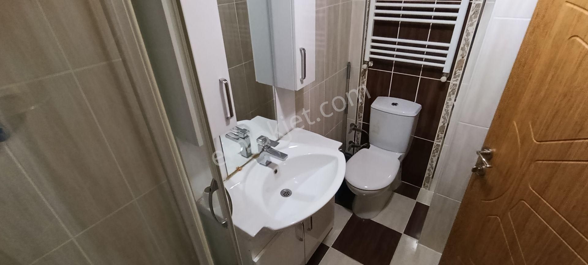 Gemlik Cumhuriyet Mah.de 2+1 Kiralık Daire Deniz Manzaralı Cad.yakın Asansörlü - Görsel 24