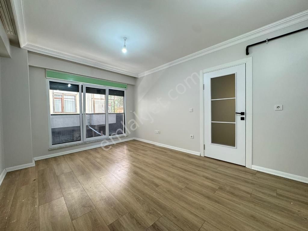 Kaçmaz'dan Katta Yeni Binada Kapalı Otoparklı 1+1 Boş - Görsel 4