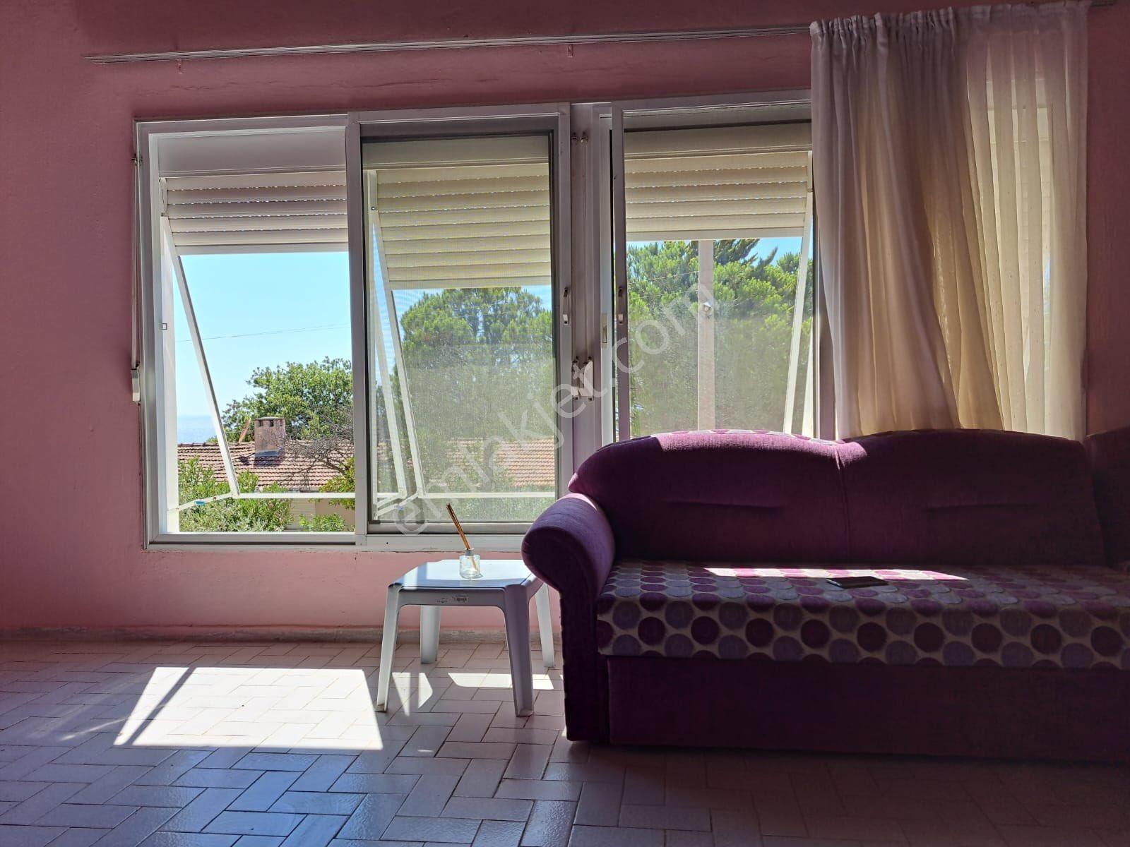 Seferihisar Doğanbey Site İçerisinde Deniz Tarafında Satılık 3 + 1 Tek Müstakil Geniş Bahçeli Villa - Görsel 12