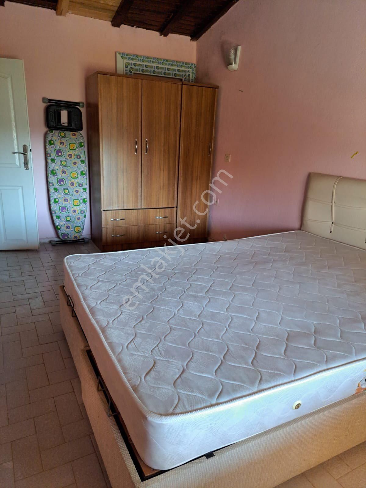 Seferihisar Doğanbey Site İçerisinde Deniz Tarafında Satılık 3 + 1 Tek Müstakil Geniş Bahçeli Villa - Görsel 24