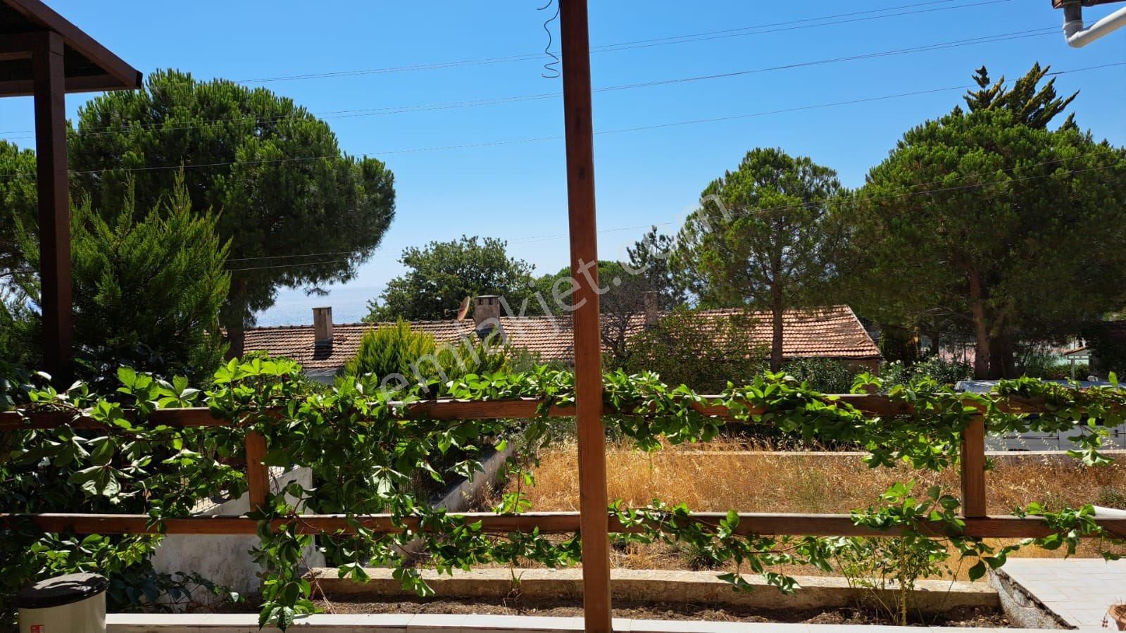 Seferihisar Doğanbey Site İçerisinde Deniz Tarafında Satılık 3 + 1 Tek Müstakil Geniş Bahçeli Villa - Görsel 3